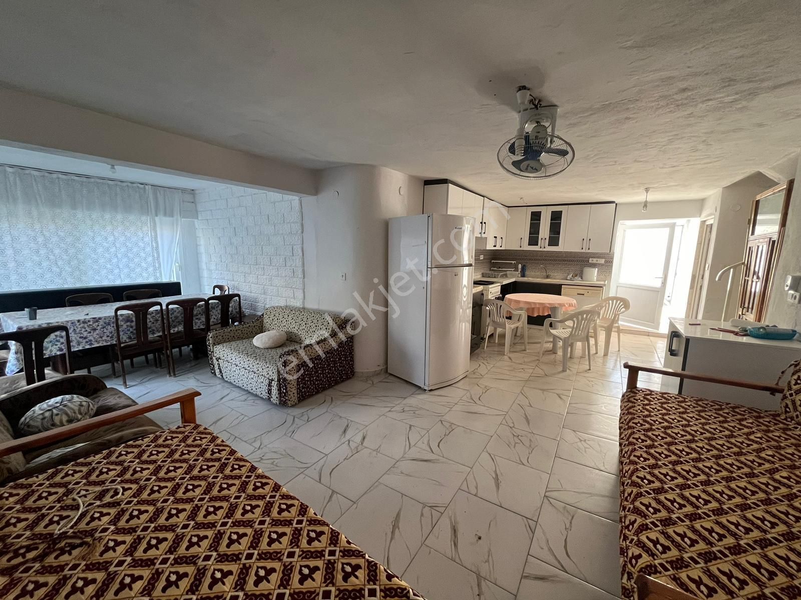 Silifke Arkum Satılık Villa  MERSİN - SİLİFKE - AKKUM DOKTORLAR SİTESİ TRİPLEX VİLLA 150 M.2