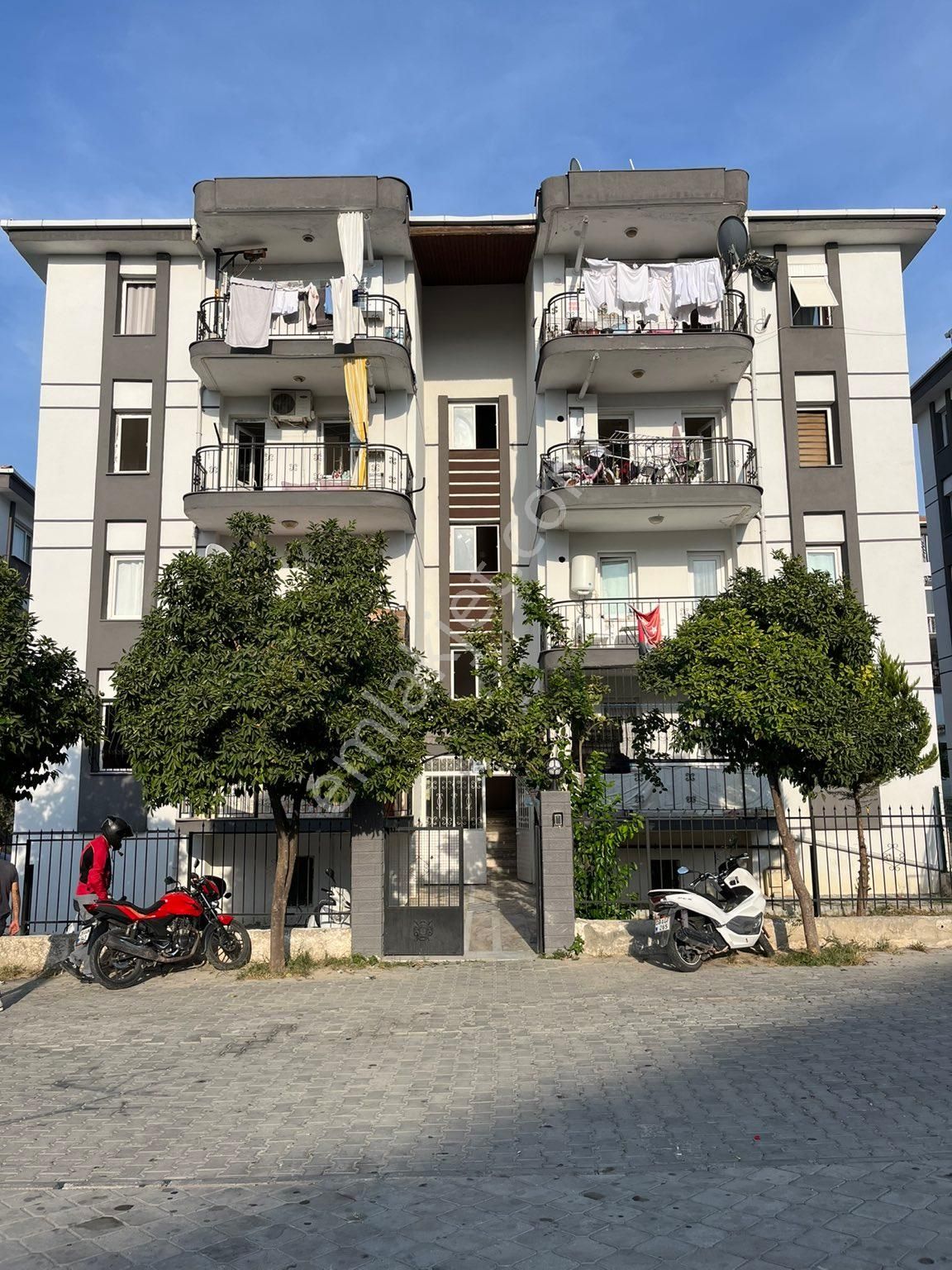 Kuşadası Ege Satılık Daire Ege mahellesinde 3+1 