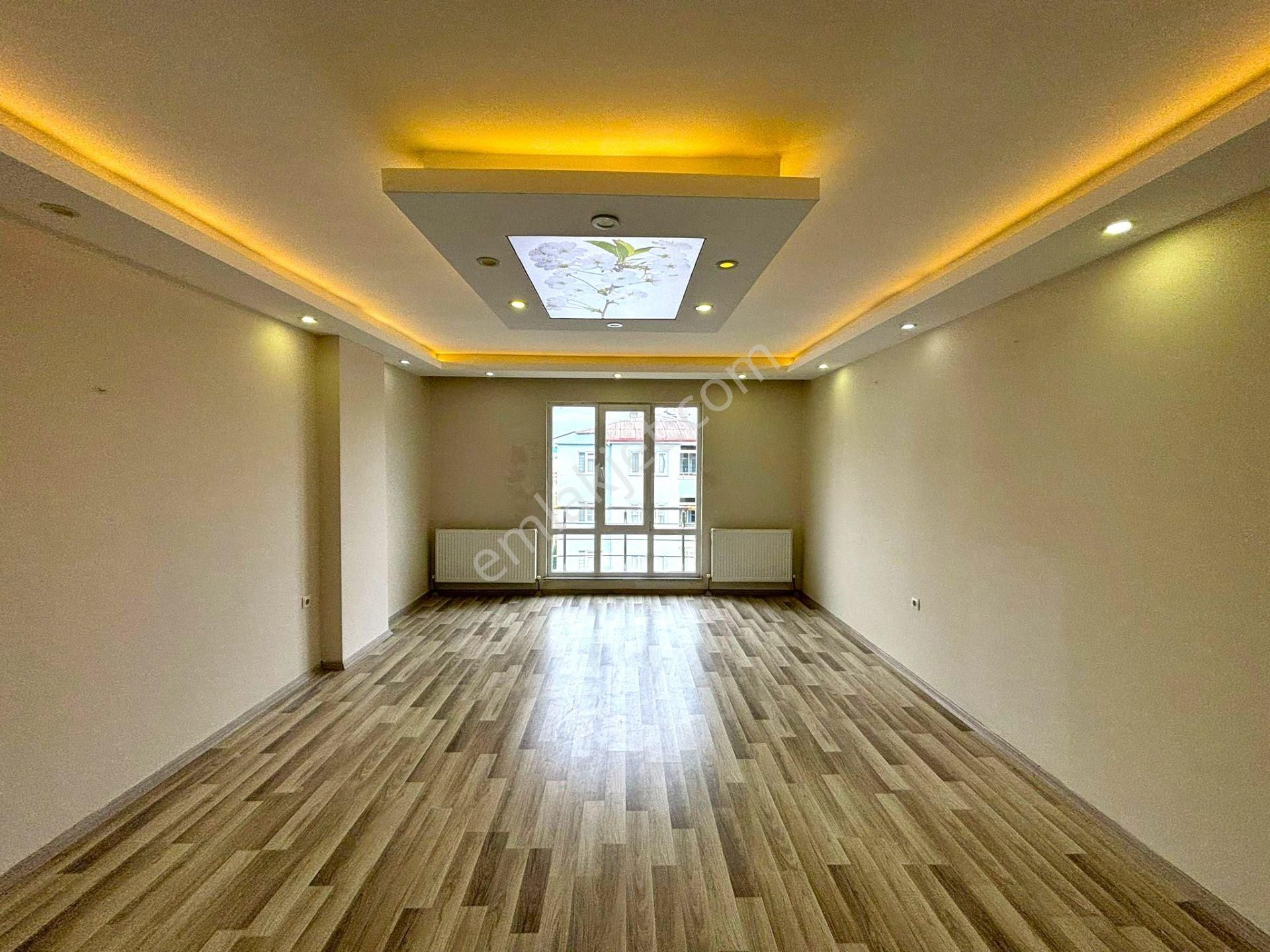 Çerkezköy Bağlık Satılık Daire  **ERYILDIZ İNŞ'TAN**İSKANLI KOMBİLİ CAM BALKONLU 150M2 LÜX 3+1**