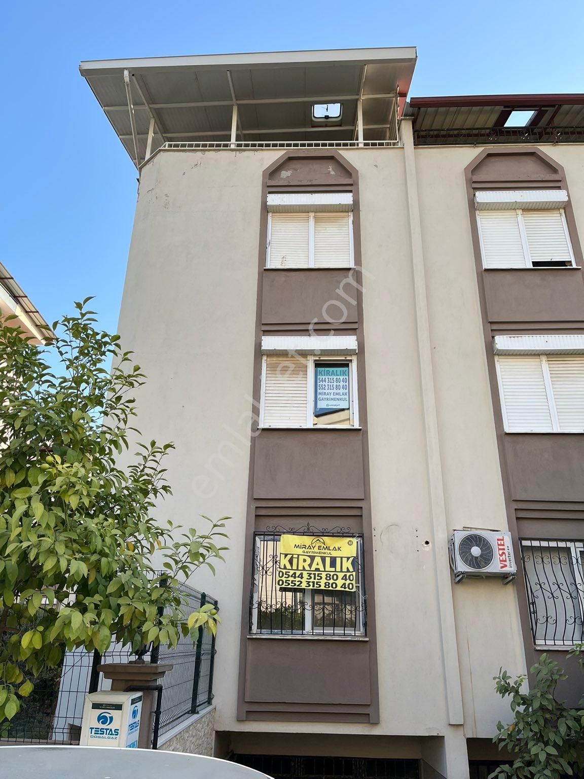 Miray Emlaktan Yeşil Mahallede Kiralık Tripleks Daire - Görsel 2