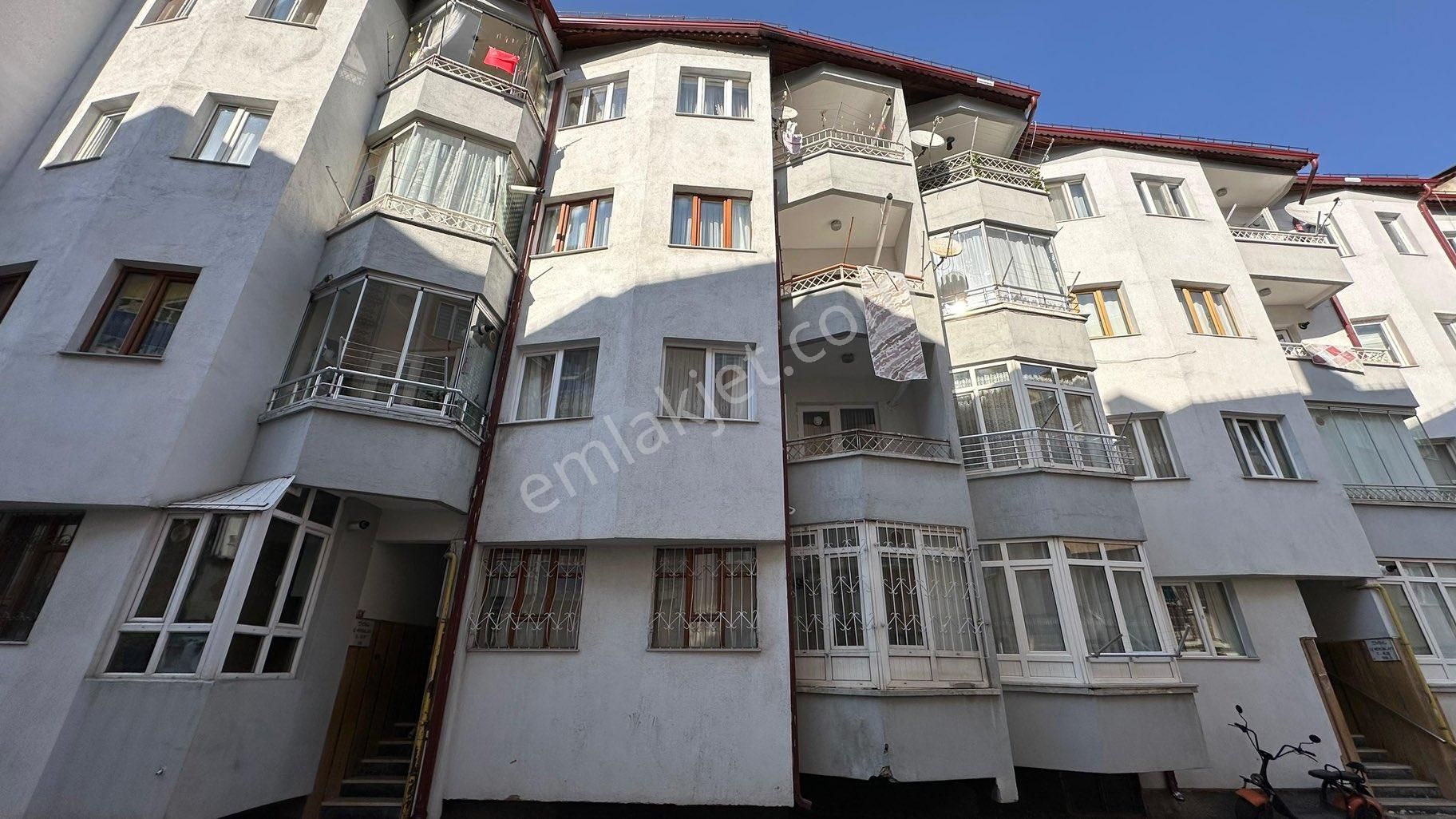 Sivas Merkez Paşabey Satılık Daire Asrın Emlak’tan Paşabey Mh.satılık3+1 Kombili Yapılı Temiz Daire