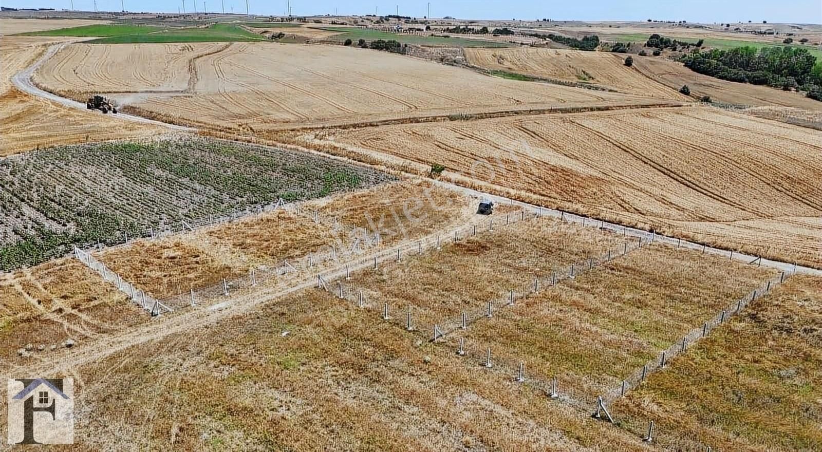 Silivri Değirmenköy İsmetpaşa Satılık Tarla Silivri Değirmenköy'de Yatırımlık,hobi Bahçeleri