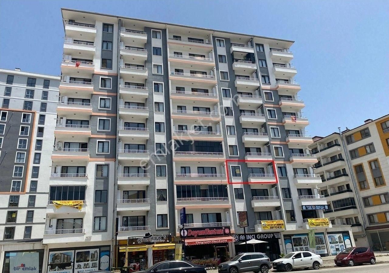 Düzce Merkez Orhangazi Kiralık Daire ZİRVE TOWER'DE CADDE CEPHELİ 1+1 77 M2    EŞYALI KİRALIK ARA KAT DAİRE