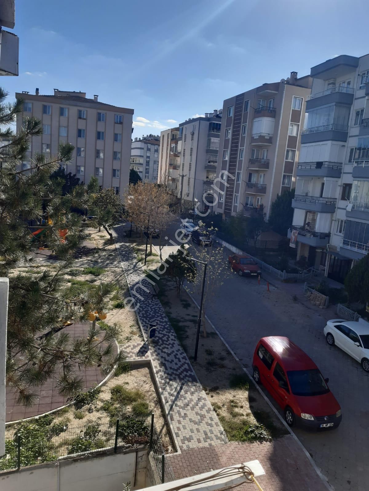 Mudanya Güzelyalı Yalı Satılık Daire  GÜZELYALI YALI MAHALLESİNDE SAHİLE YAKIN SATILIK 2+1 DAİRE