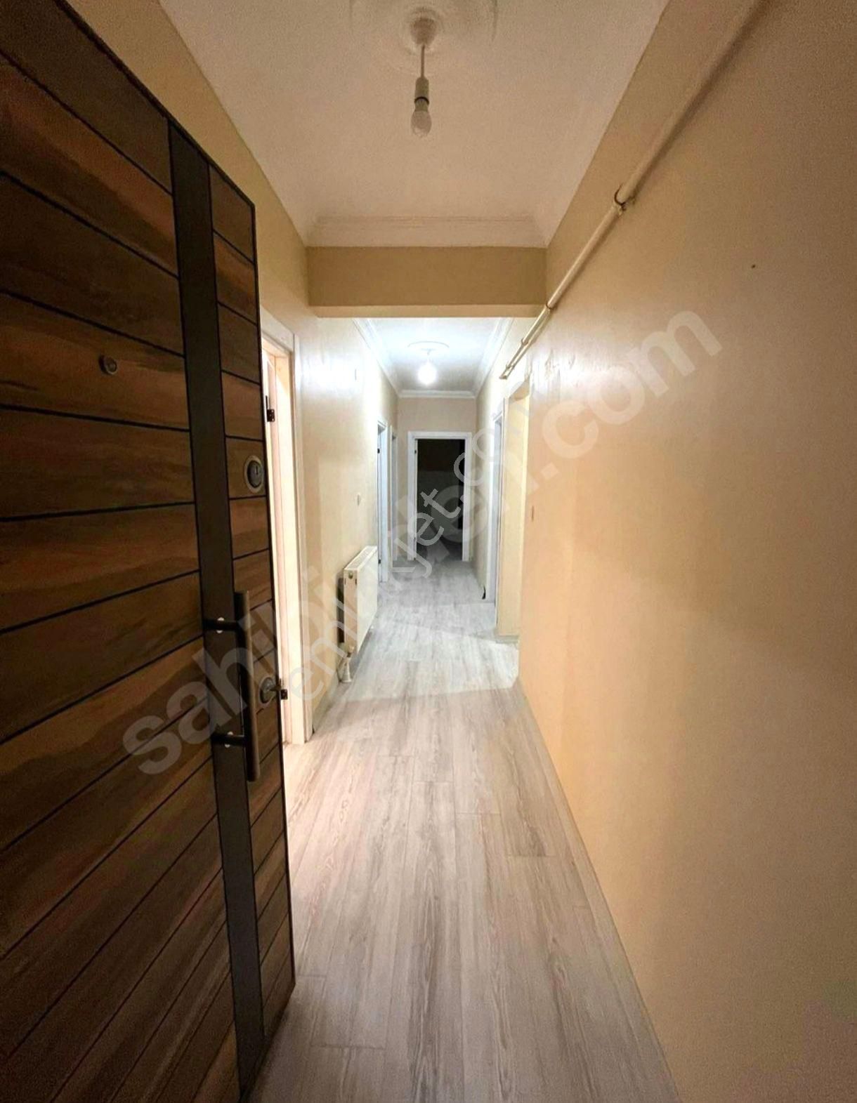 Beykoz Çubuklu Kiralık Daire  Beykoz Çubukluda 120 M 3+1 İçi Yenilenmiş Arakat Daire