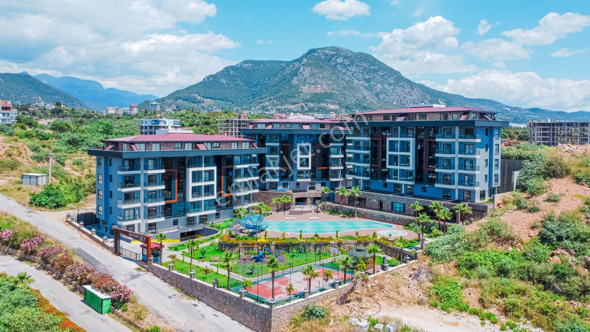 Alanya Kestel Satılık Daire Alanya Kestel 1+1 45m2 Eşyasız Aktiviteli Site İçi Daire