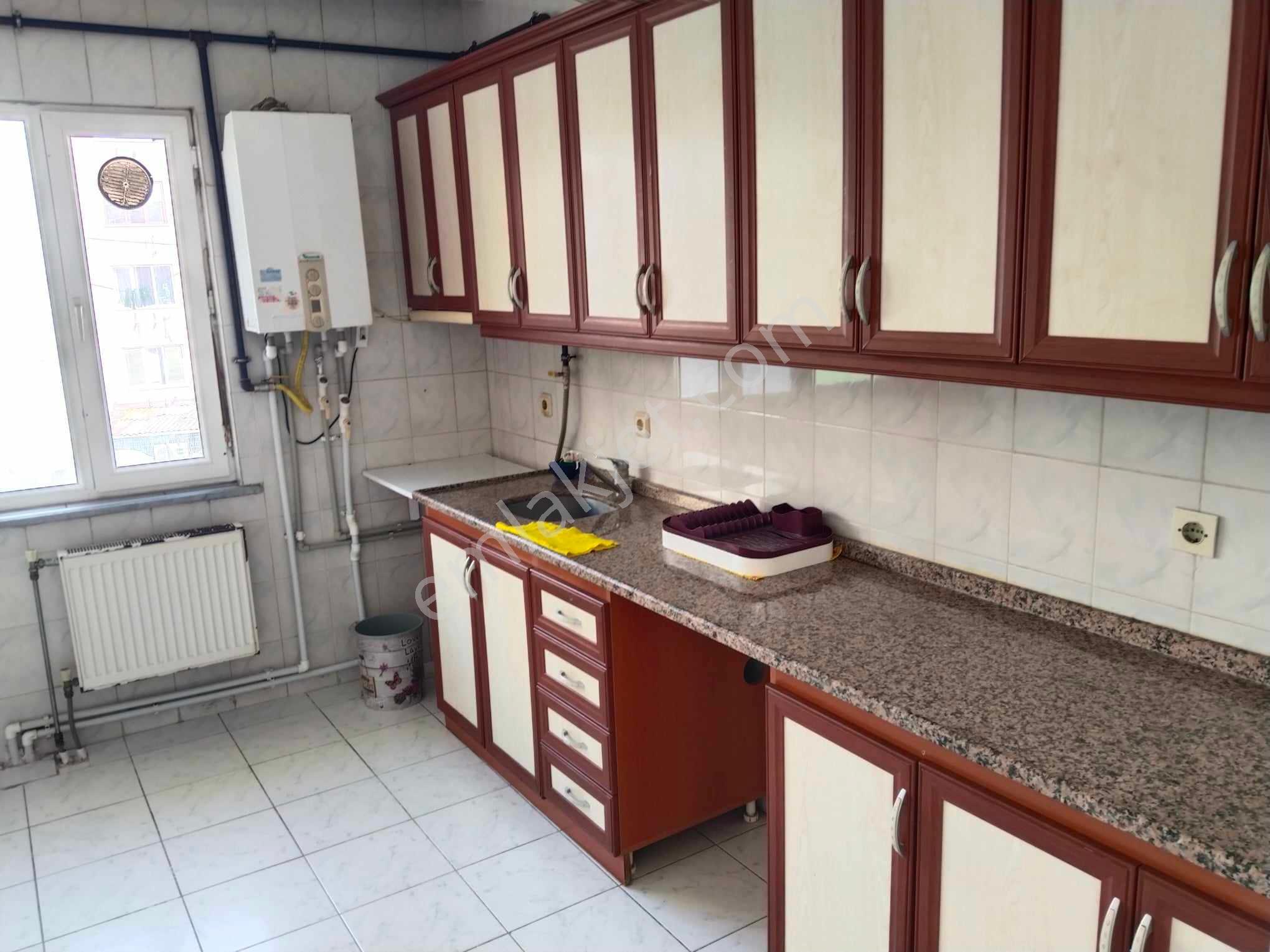 Çorluda Kiralık Daire Heykelde .3+1-3. Kat- 140 M2 - Görsel 2