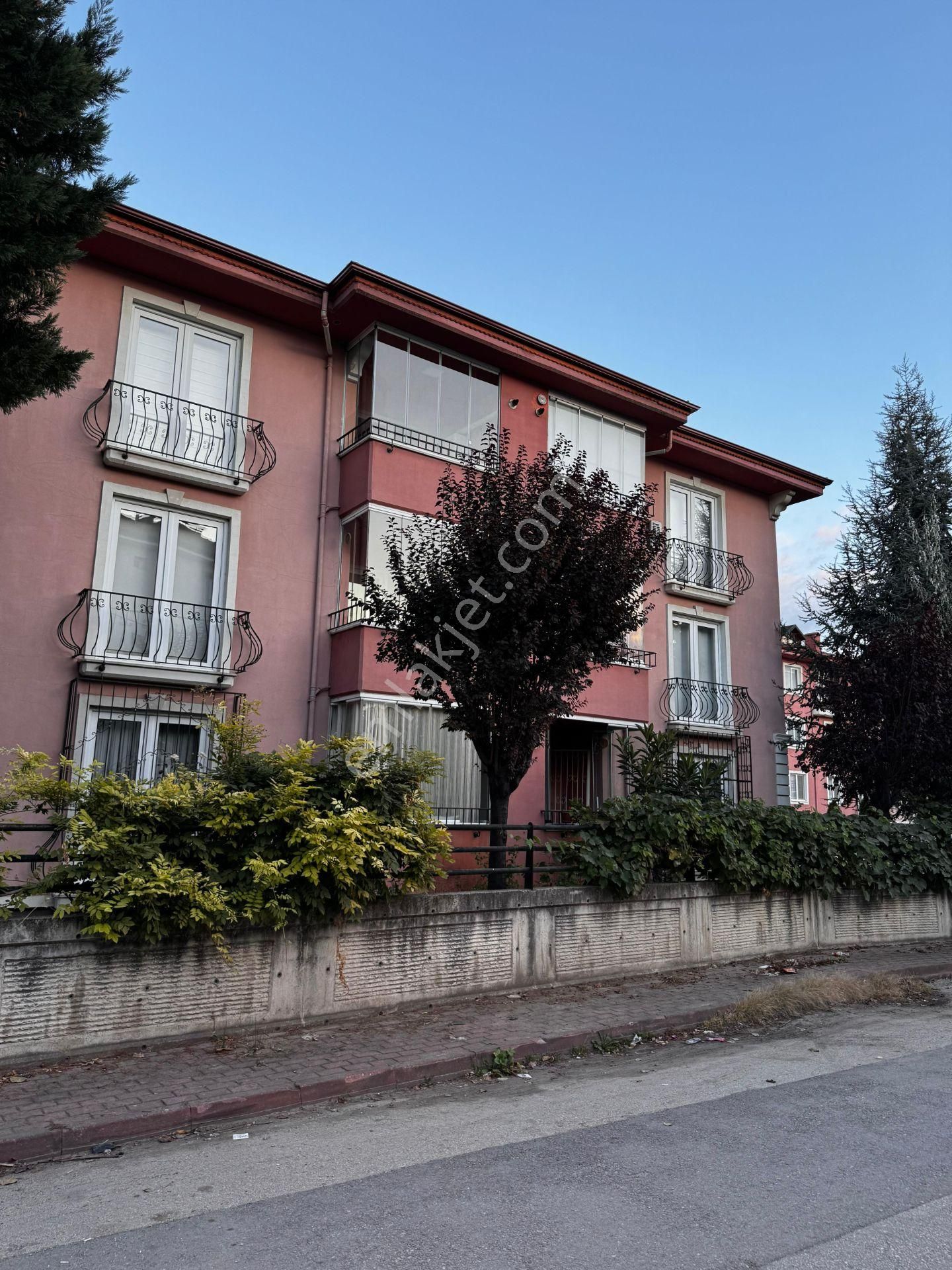 İnegöl Süleymaniye Satılık Daire  SÜLEYMANİYE MAHALLESİ'NDE GENİŞ 3+1 DAİRE