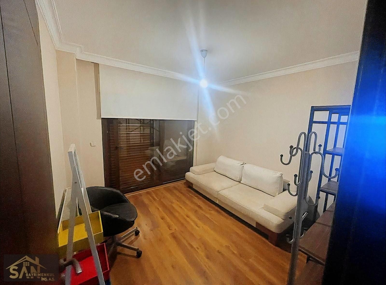 Güzelbahçe Maltepe Kiralık Daire SAN GAYRİMENKULDEN DENİZE SIFIR EŞYALI DAİRE