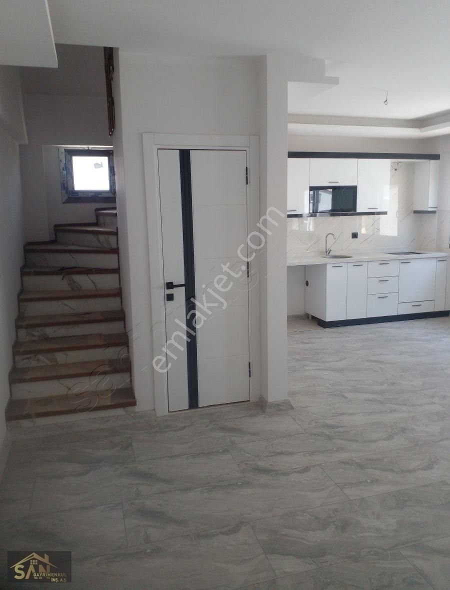 Urla Yaka Satılık Daire SAN GAYRİMENKUL DEN SATILIK 2+1DUBLEX DAİRE