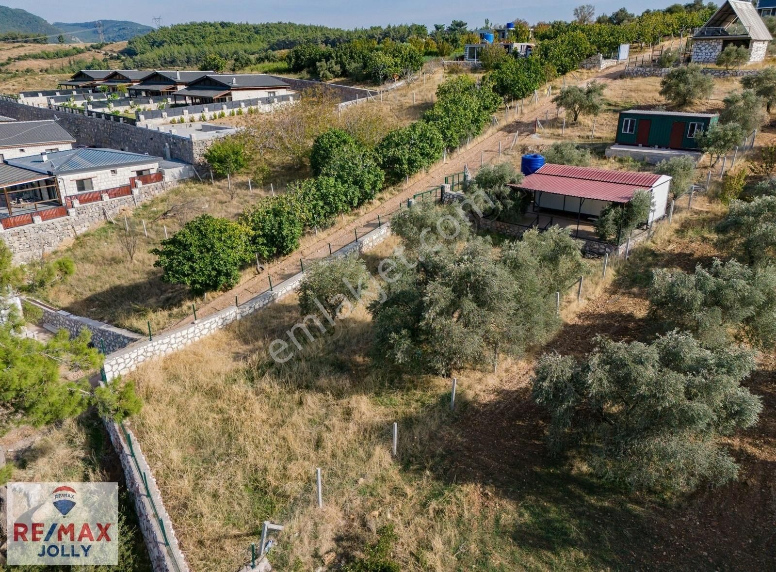 Buca Belenbaşı Satılık Tarla Buca Belenbaşı Köyü Villalar Bölgesinde 500 m² Satılık Tarla