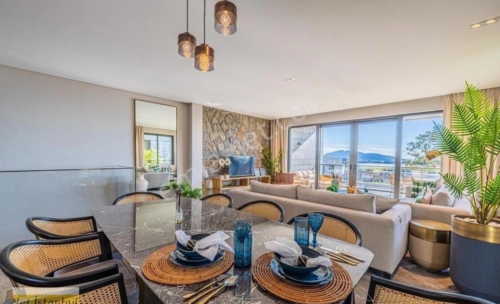 Bodrum Gümbet Satılık Residence Le Chic Bodrum Bitez de Denize Sıfır 3.5 +1 Bahçe Katı Residence