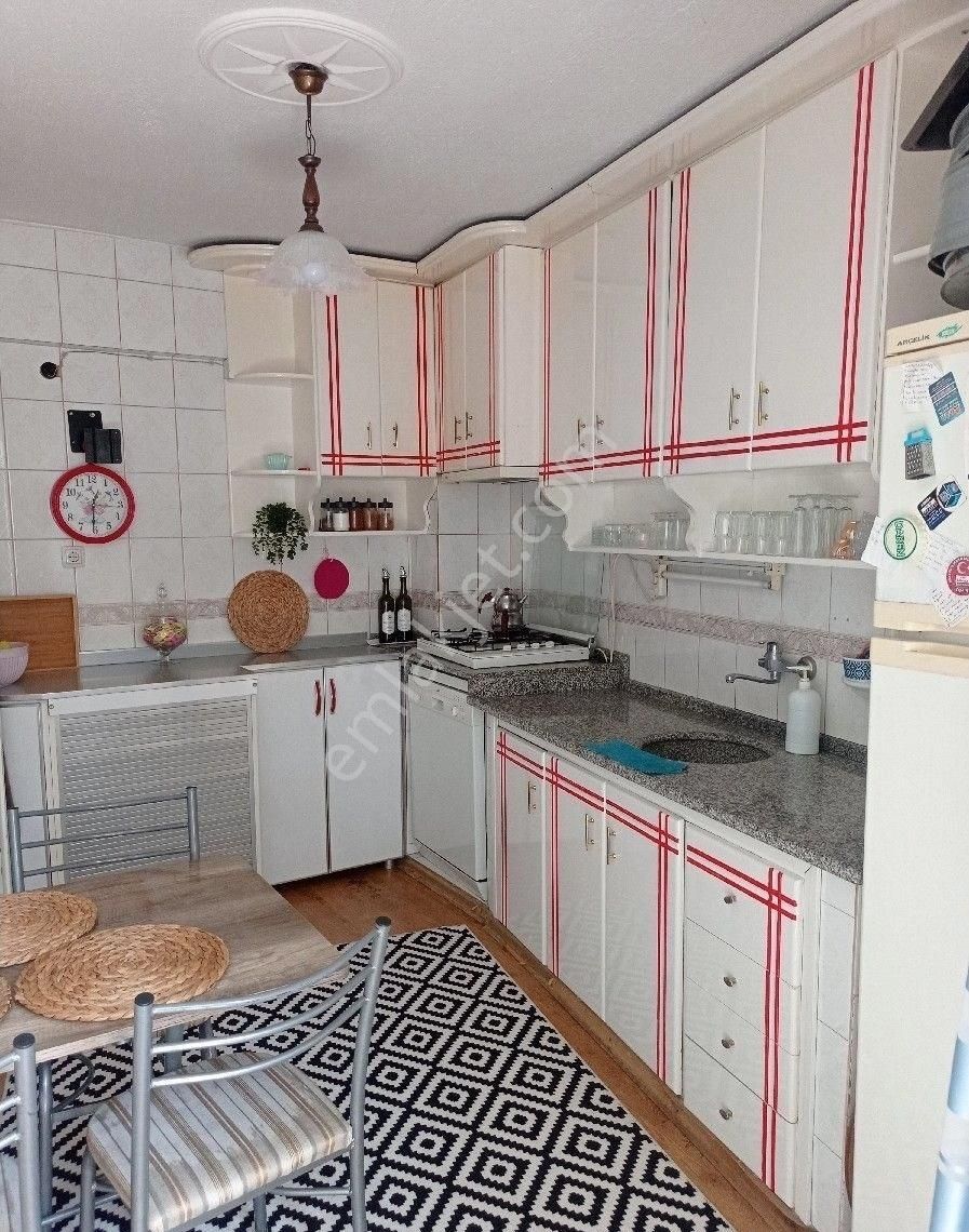 Soma Kurtuluş Satılık Daire YELİZ'DEN MANİSA SOMA'DA MERKEZE YAKIN KİRACILI DAİRE