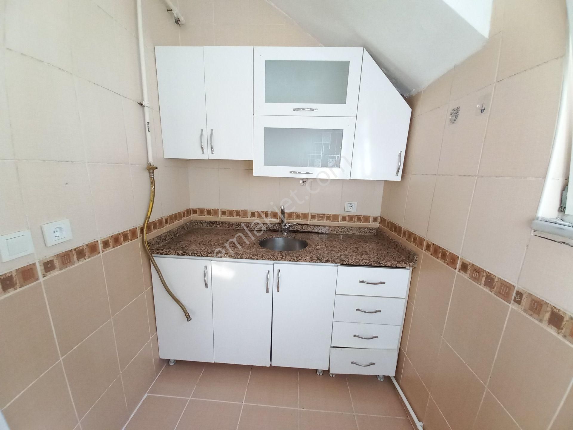 Gaziosmanpaşa Karlıtepe Kiralık Daire  ŞEREF EMLAK GAZİOSMANPAŞA KARLITEPE KİRALIK DAİRE 13.500 TL