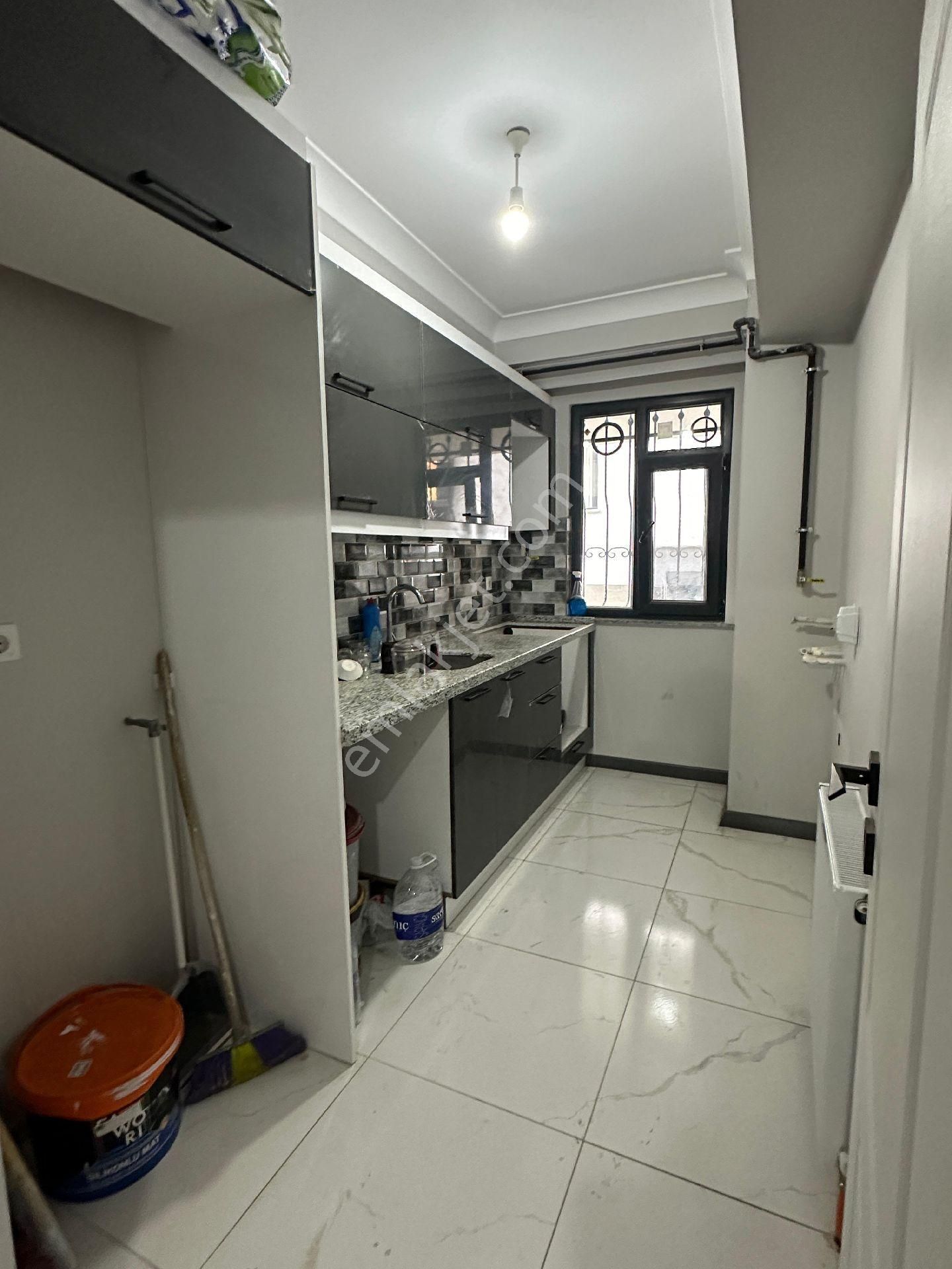 Beylikdüzü Kavaklı Merkezde 2+1 1 Kat Seviyesi Sıfır Satılık Daire - Görsel 3