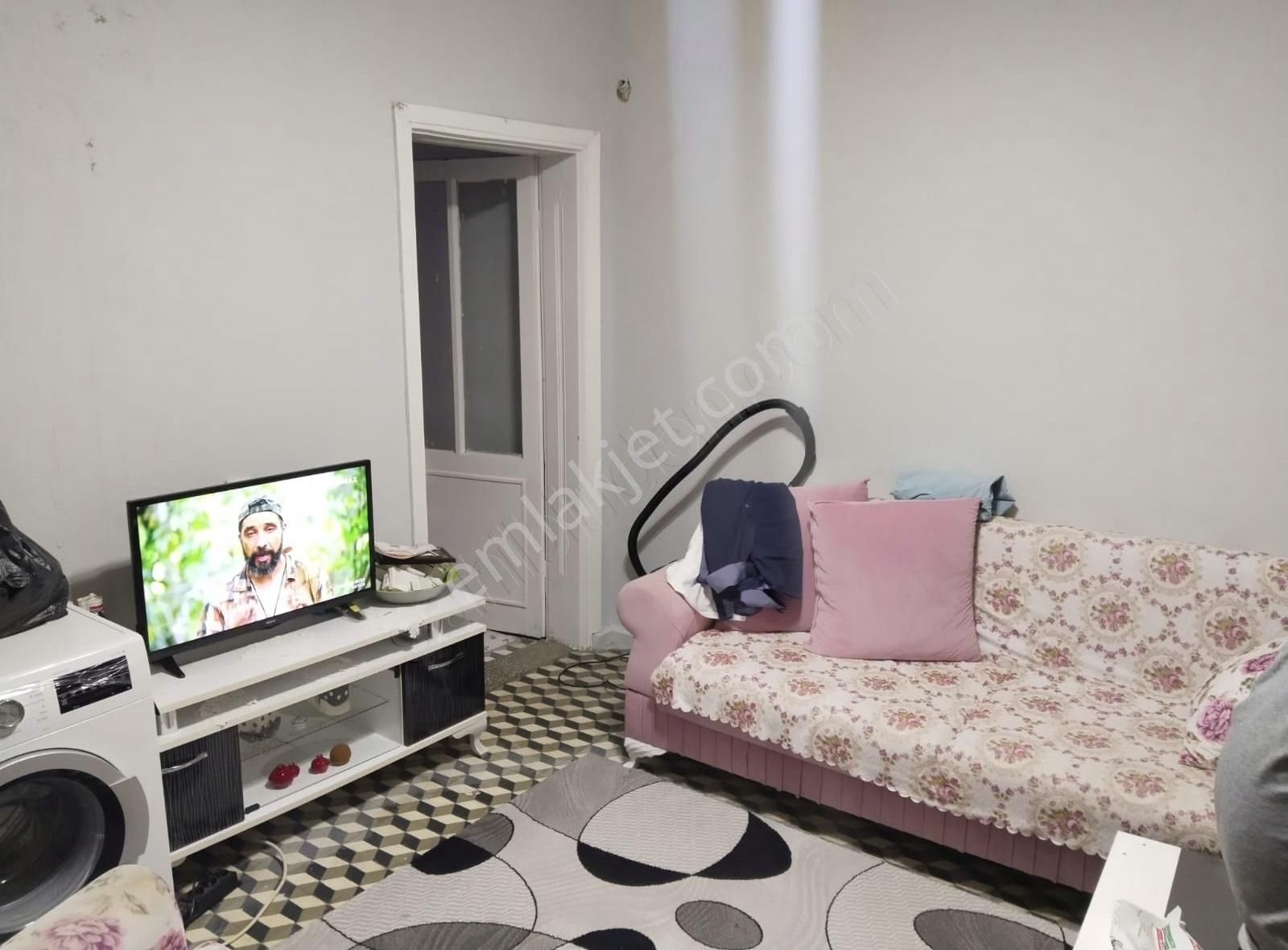 Zafertepe Mahallesinde 4 Katlı Bahçeli Bina - Görsel 6