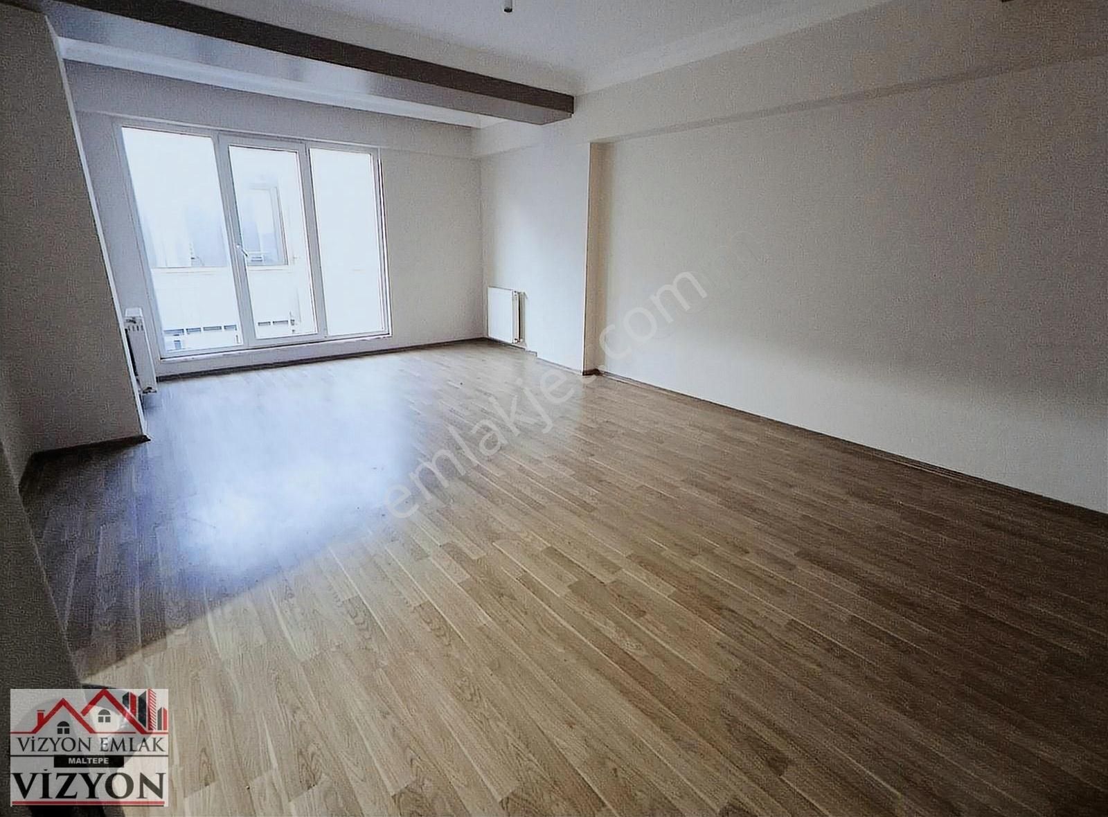 Maltepe Zümrütevler Kiralık Daire 2+1 KARANLIK ODA YOK ÇİFT WC BALKONLU GENİŞ M2 ASANSÖRLÜ BOŞ !!