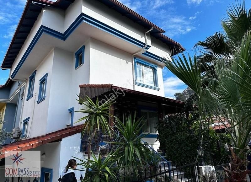 Marmaris İçmeler Satılık Villa Marmaris İçmeler'de Denize 500 m. Mesafede İkiz Müstakil Villa