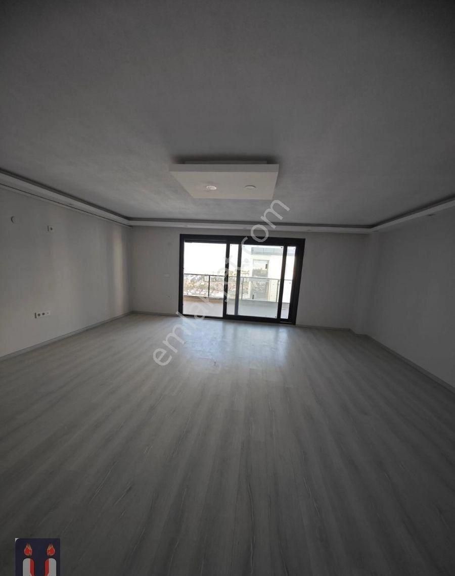 Deniz Manzaralı Havuzlu Siteiçi Ultra Lüx 3+1 Dubleks Daire - Görsel 8