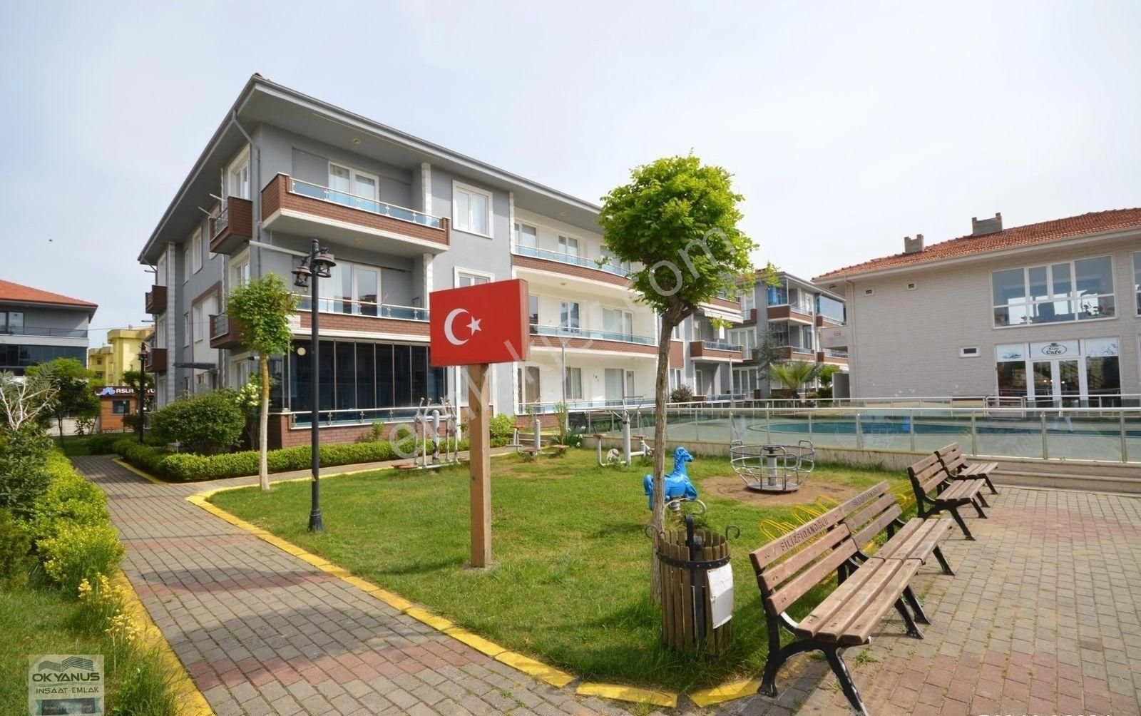 Karasu Yalı Satılık Daire Sakarya/Karasu Da Denize Yürüme Mesafesinde Havuzlu Site İçerisinde Daire