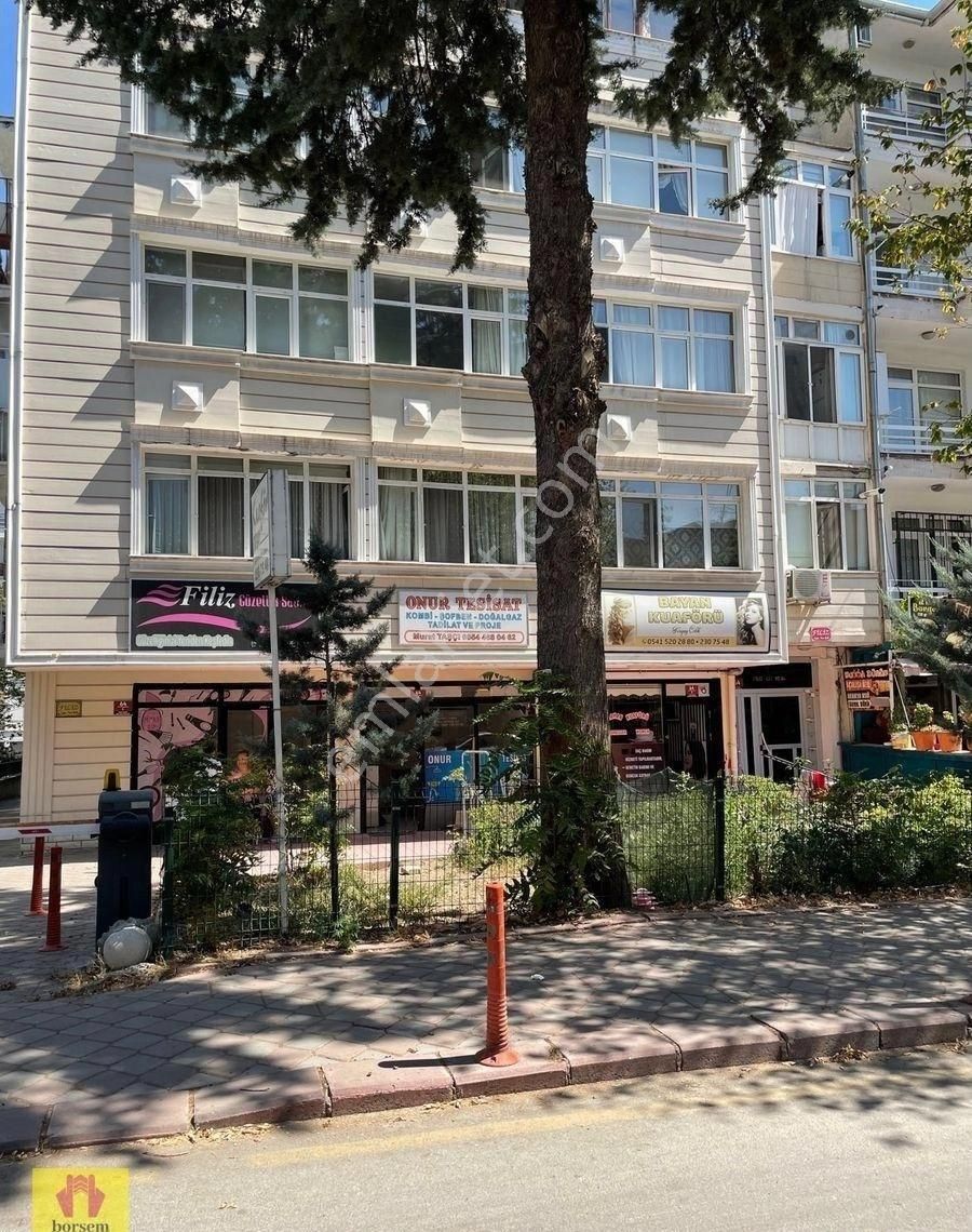 Çankaya Maltepe Satılık Daire Çankaya Maltepe Onur Sokak Da 2+1 100 M2 Giriş Kat Satılık Daire