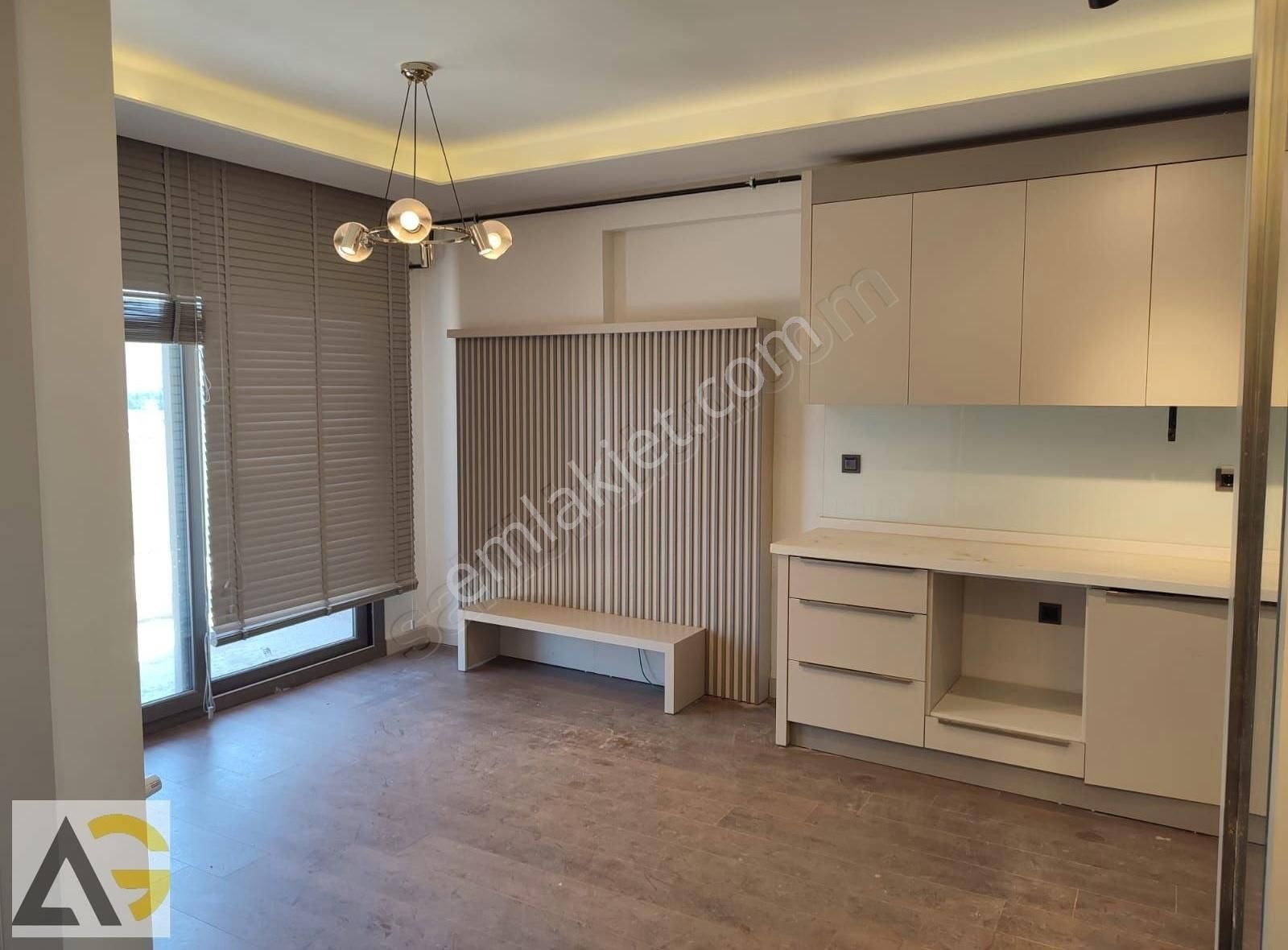 Mezitli Deniz Satılık Daire AURADAN TECEDE SATILIK 1+1 DAİRE