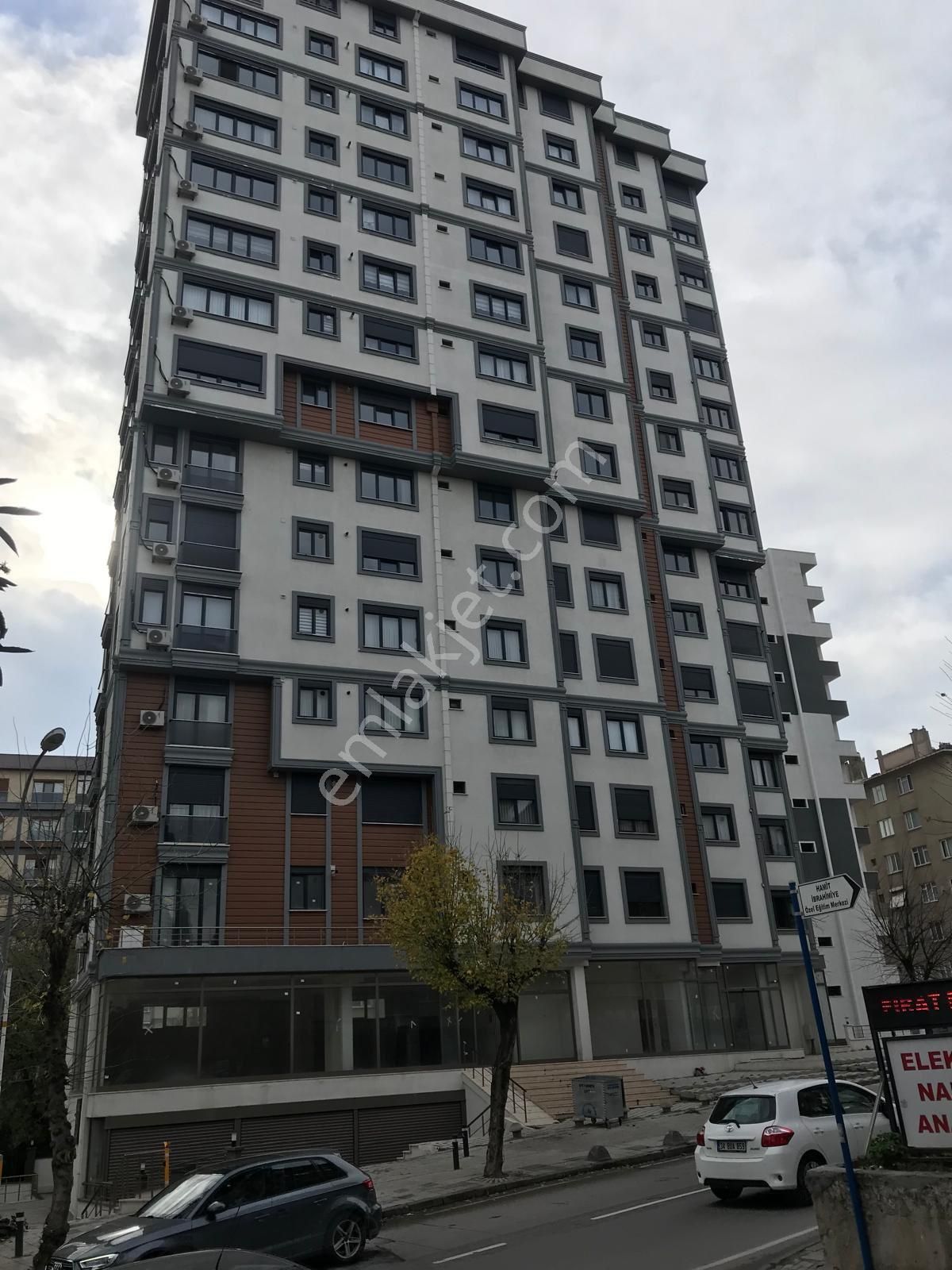 Kadıköy Merdivenköy Satılık Daire MERDİVENKÖYDE MUHTEŞEM MANZARALI 2+1 DAİRE