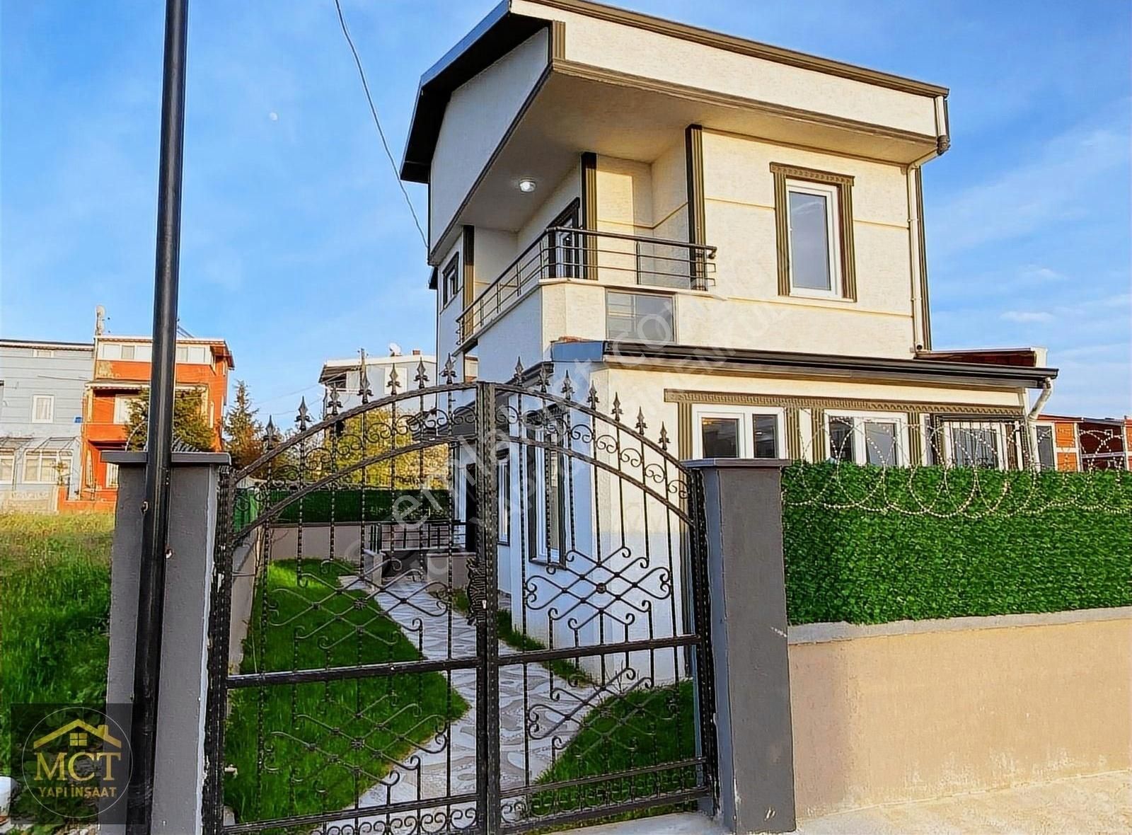 Marmaraereğlisi Dereağzı Satılık Villa 1 senelik binamız içinde kiracılı acil satılıktır