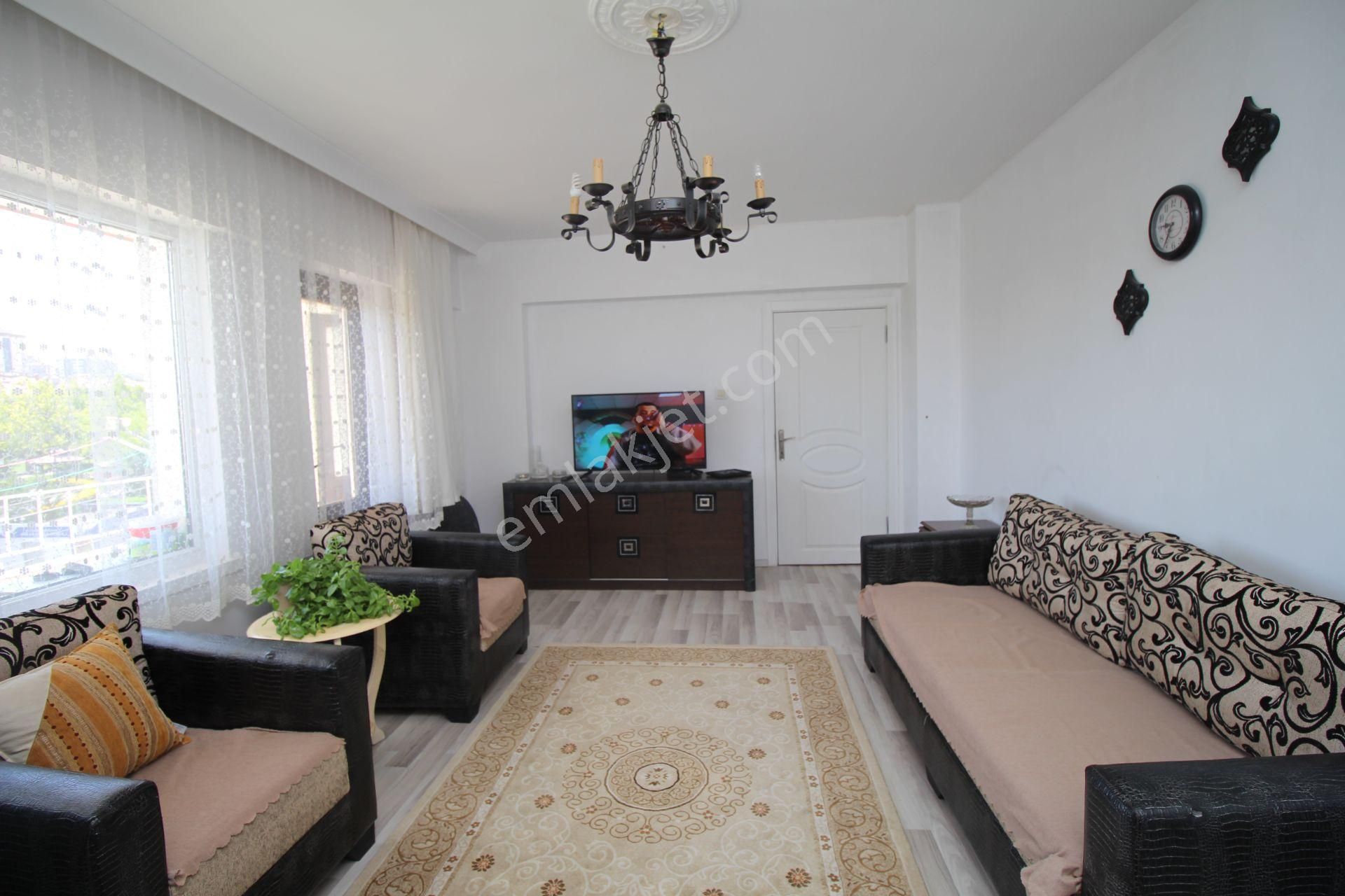 Pursaklar Merkez Satılık Daire  BEYOĞLU GAYRİMENKUL'DEN PARK MANZARALI 1.KAT 3+1 SATILIK DAİRE