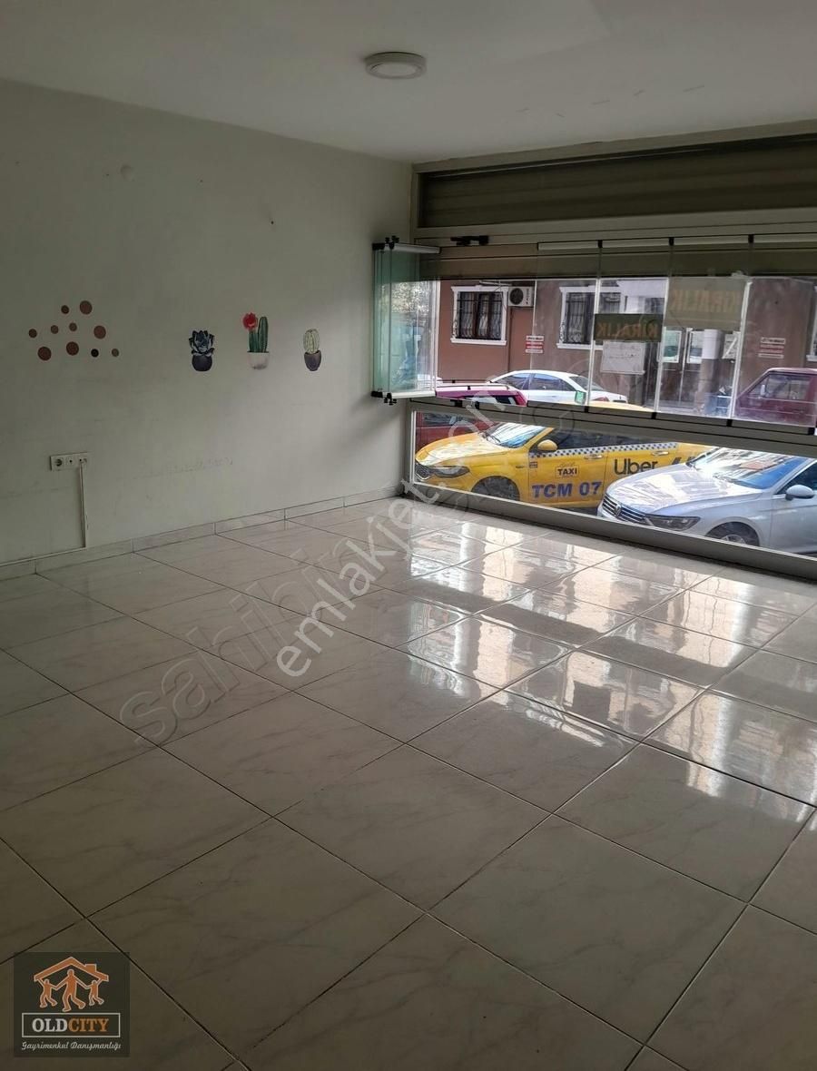 Bahçelievler Soğanlı Kiralık Dükkan & Mağaza BAHÇELİEVLER CAMLIKAHVE CAD YAKN 5YILLIK 115M2 2 KATLI İŞYERİ