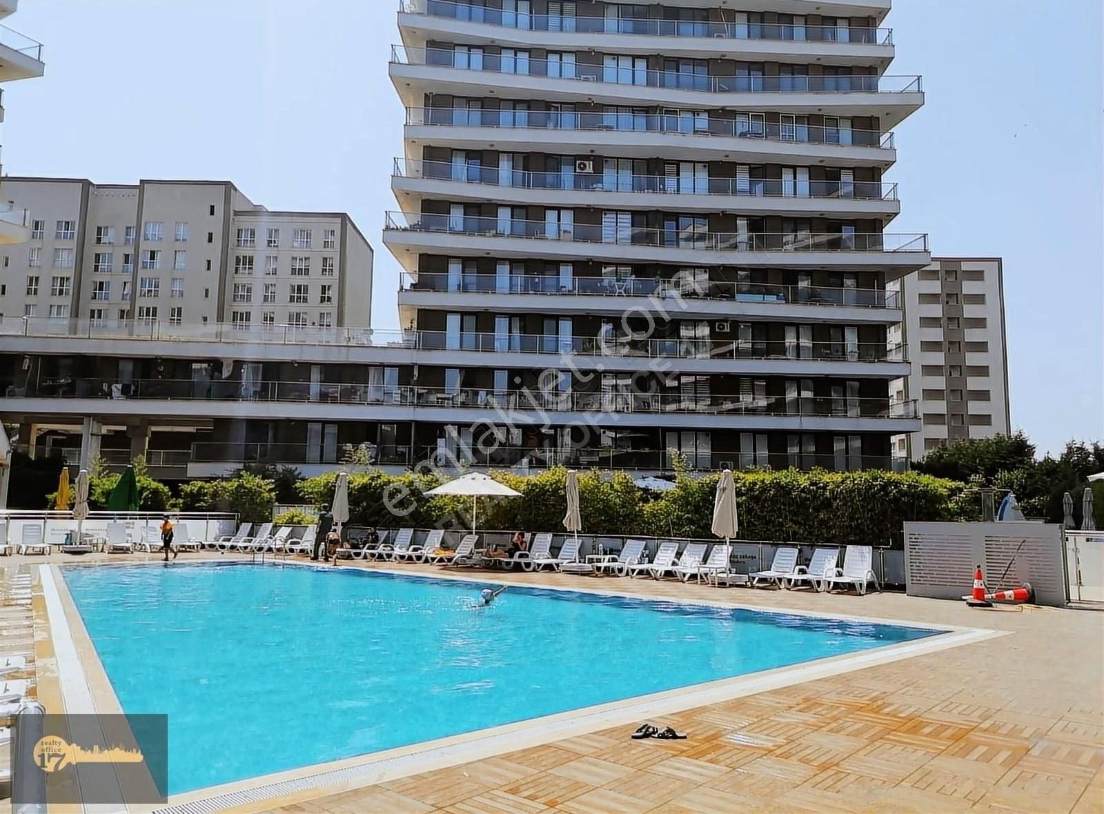 Esenyurt Koza Satılık Daire Realty17 Dumankaya Modern satılık boş eşyalı 1+0 /stüdyo