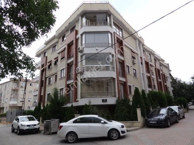 Maltepe Altıntepe Satılık Daire  ALTINTEPE GENÇ APT.GARAJLI KOMBİLİ SATILIK LÜKS GİRİŞ DAİRE 1+1