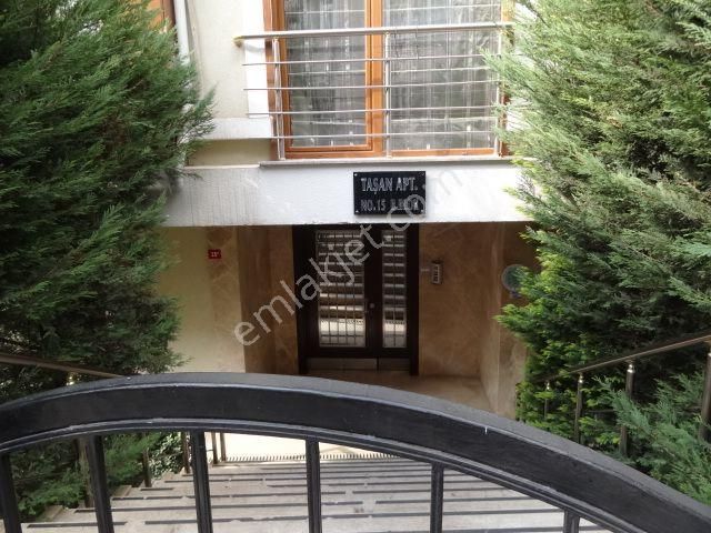 Altıntepe Genç Apt.garajlı Kombili Satılık Lüks Giriş Daire 1+1 - Görsel 8