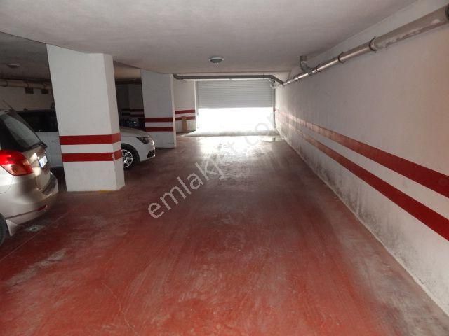 Altıntepe Genç Apt.garajlı Kombili Satılık Lüks Giriş Daire 1+1 - Görsel 26