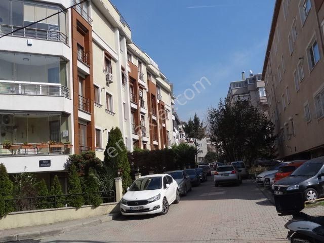 Altıntepe Genç Apt.garajlı Kombili Satılık Lüks Giriş Daire 1+1 - Görsel 3