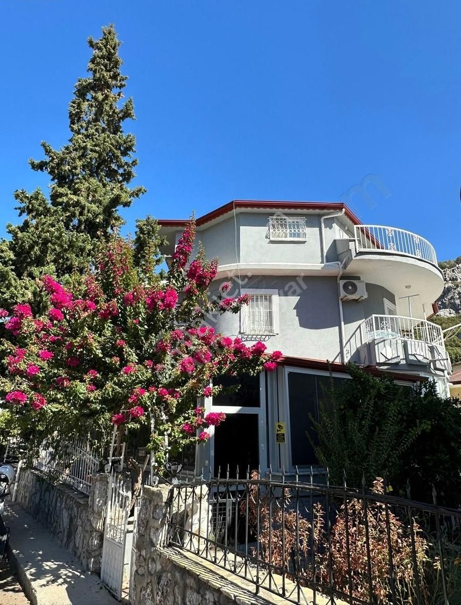 Marmaris Armutalan Satılık Villa MARMARİS ARMUTALAN CAMİAVLU'DA SATILIK MASRAFSIZ 4+1 VİLLA