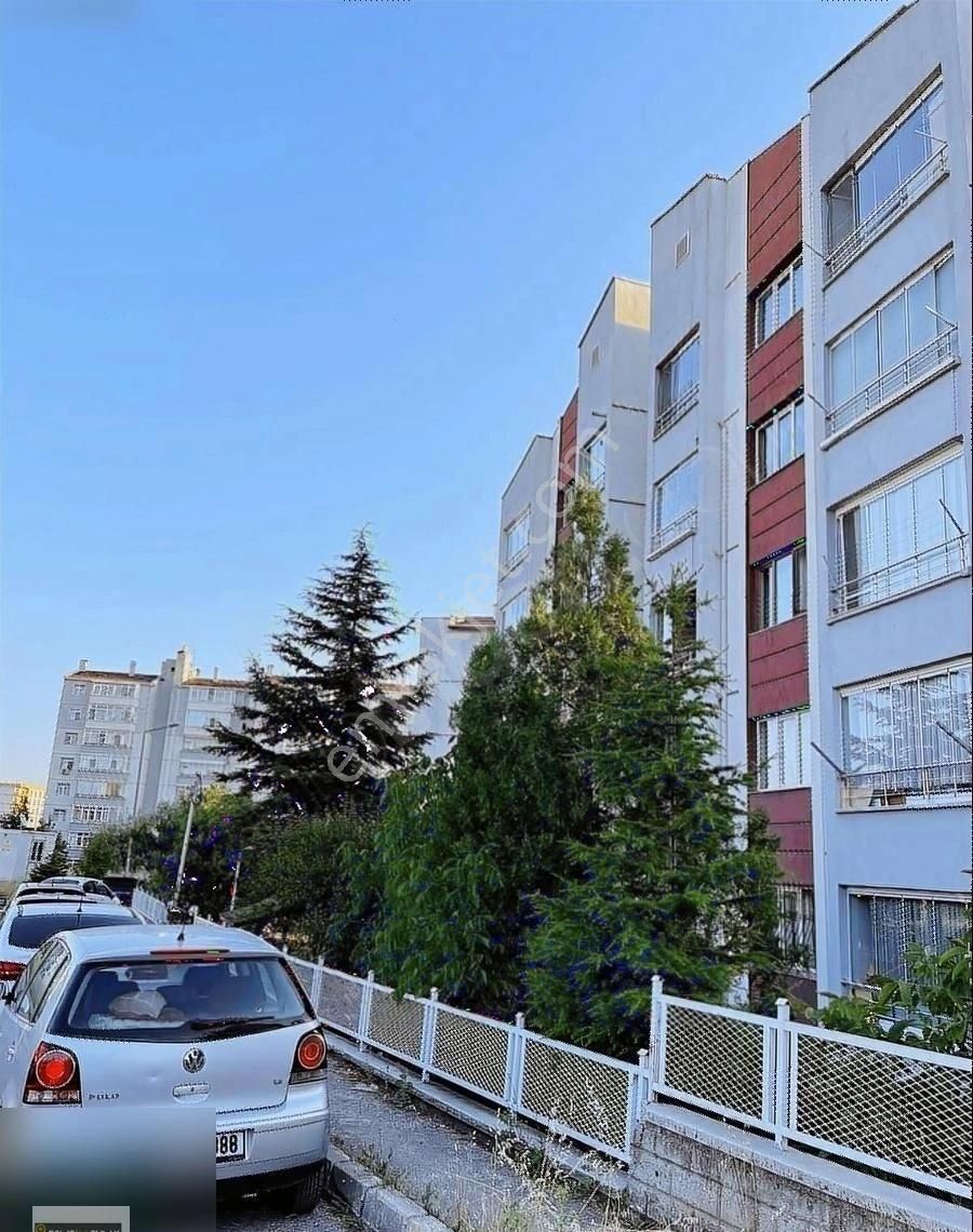 Yenimahalle Batı Sitesi Satılık Daire ▇█▓polat Live Emlak'tan▓█▇cadde Cephe 3+1 Daire