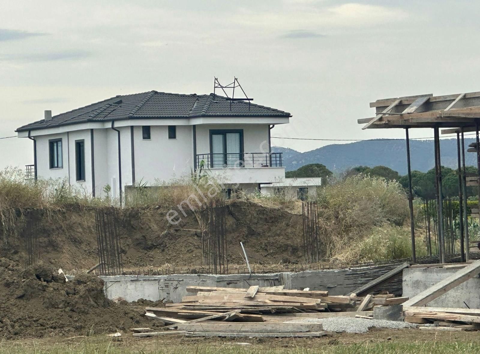 Gömeç Yaya Satılık Villa İmarlı Gömeç sahilinde Satılık villa arsası