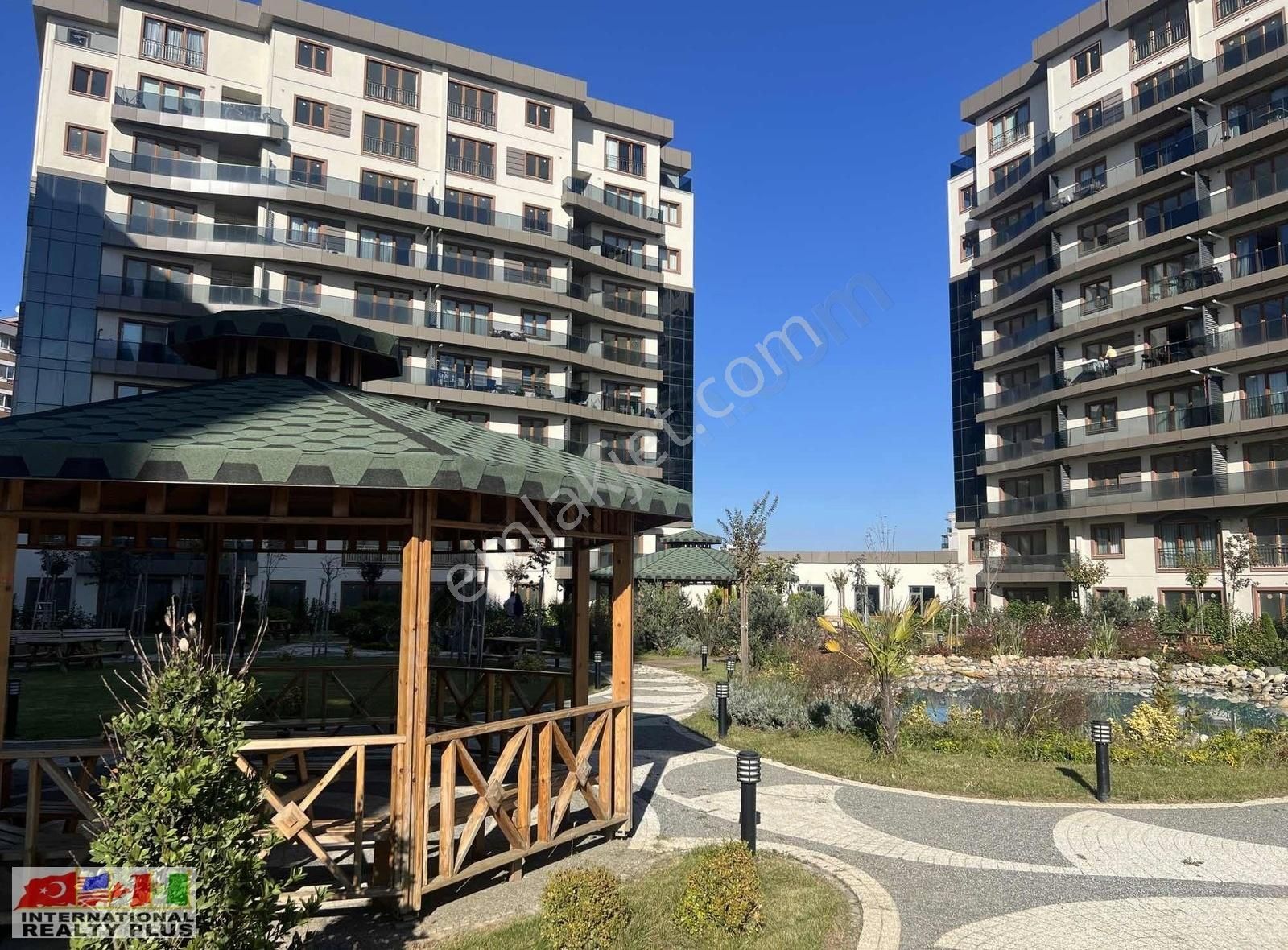 Pendik Yenişehir Satılık Daire SİMA GARDEN SATILIK ÜÇ CEPHELİ MANZARALI 3+1