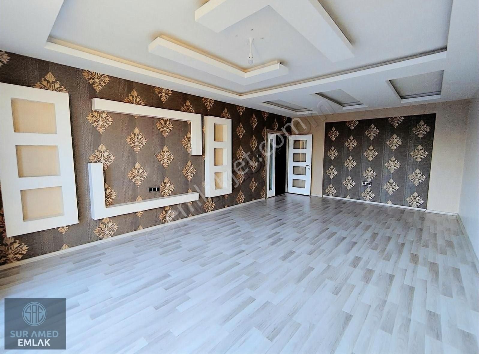 Bağlar Bağcılar Satılık Daire SUR AMED EMLAK TAN BAĞCİLAR DA 4+1 SATILIK DAİRE