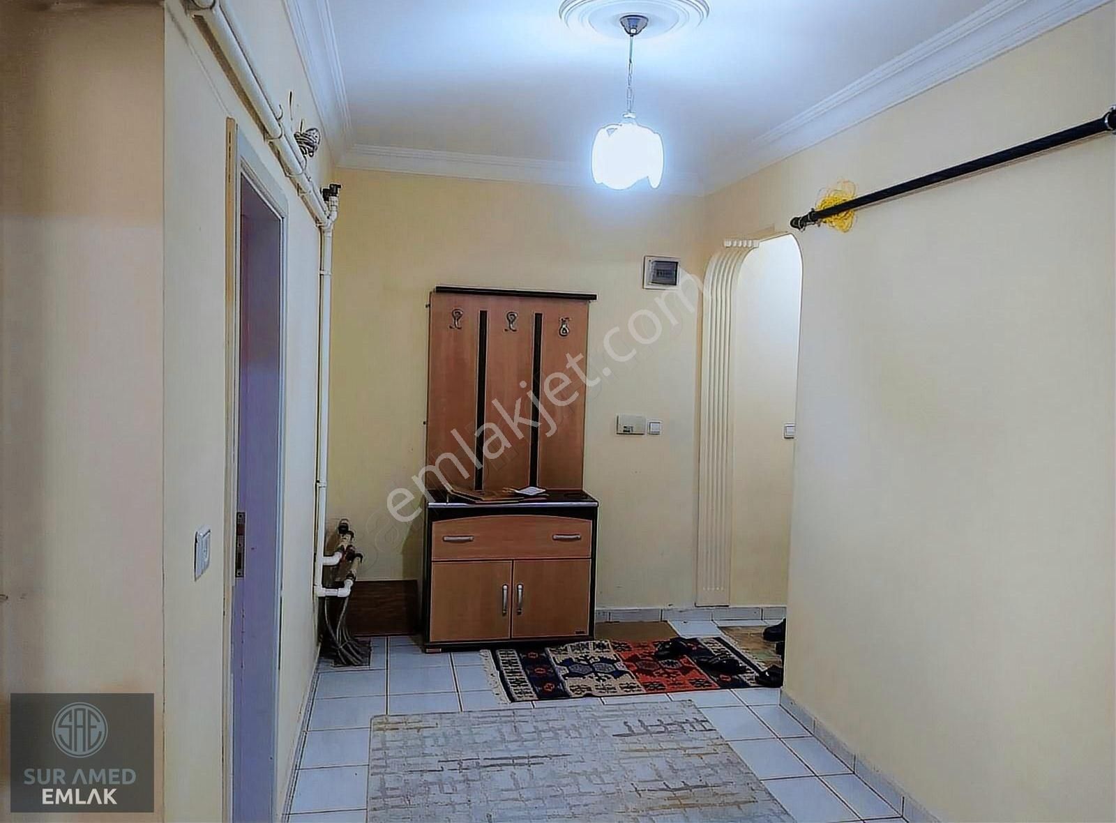 Yenişehir Yenişehir Kiralık Daire SUR AMED'TEN ADLİYE CİVARI EŞYALI KİRALIK 3+1 DAİRE