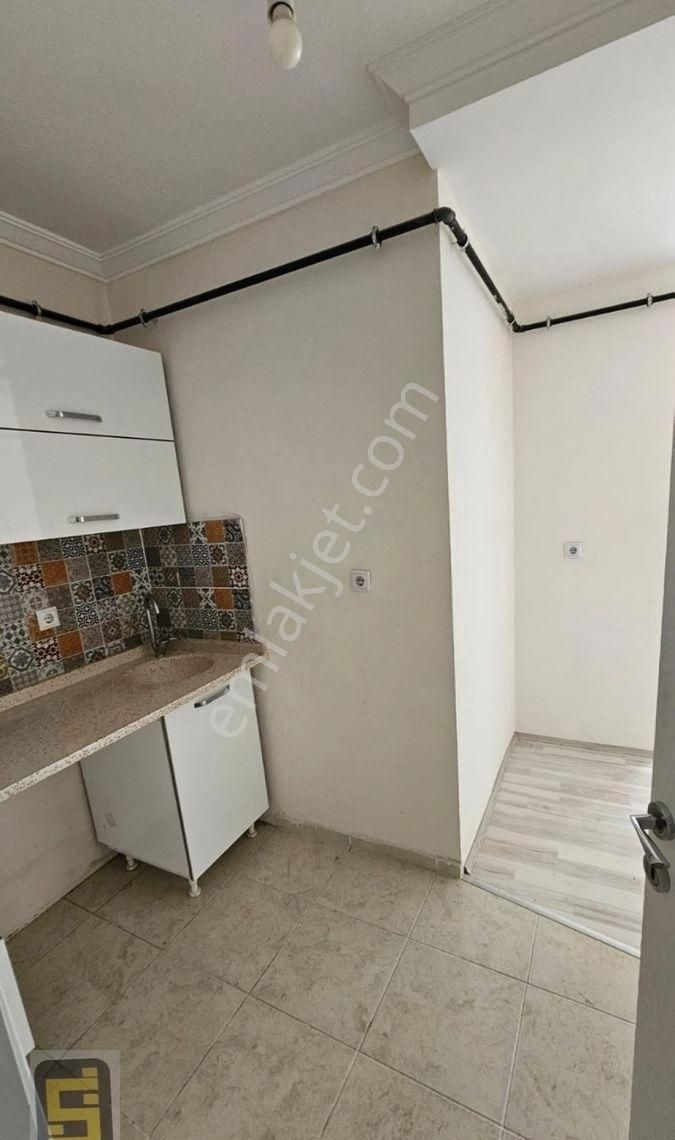 Tepebaşı Zafer Kiralık Daire SÜNBÜL EMLAK'tan KİRALIK 1+1 AİLE APARTMANI