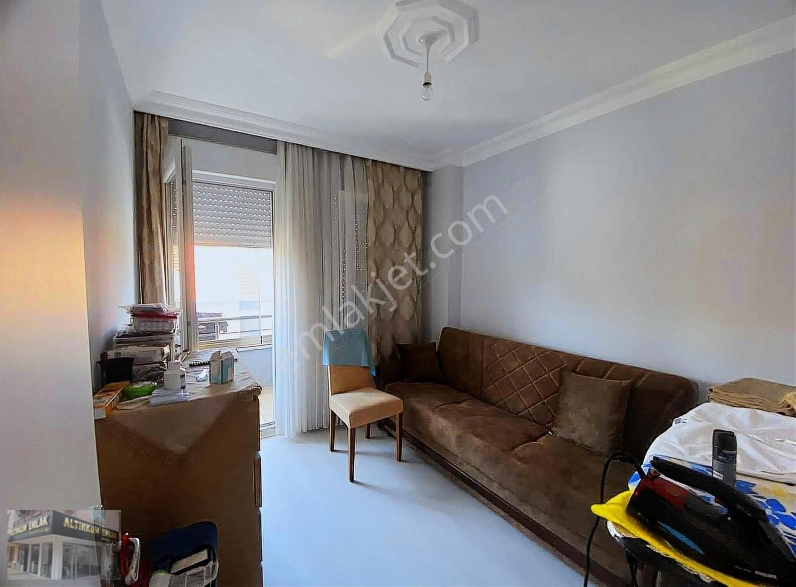 Ayvalık Sarımsaklı'da 3+1 120m2 Aile Apartmanı Kaloriferli Daire - Görsel 27