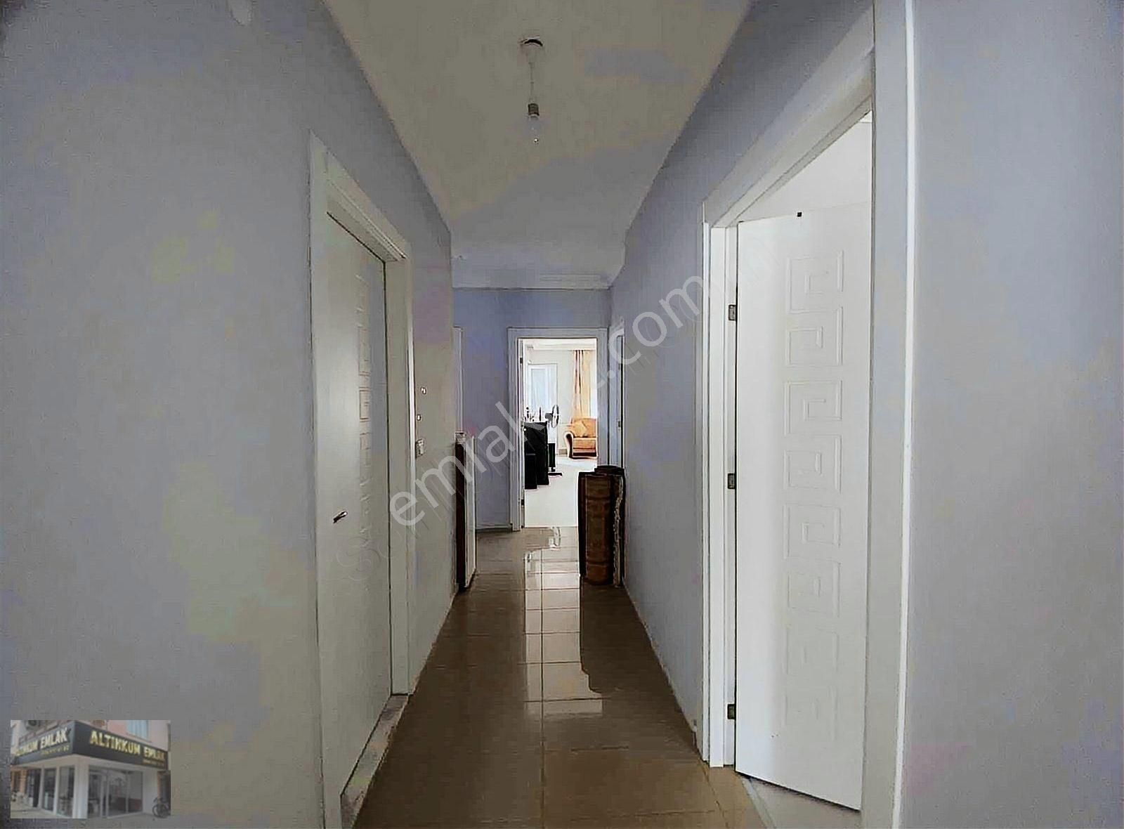 Ayvalık Sarımsaklı'da 3+1 120m2 Aile Apartmanı Kaloriferli Daire - Görsel 28