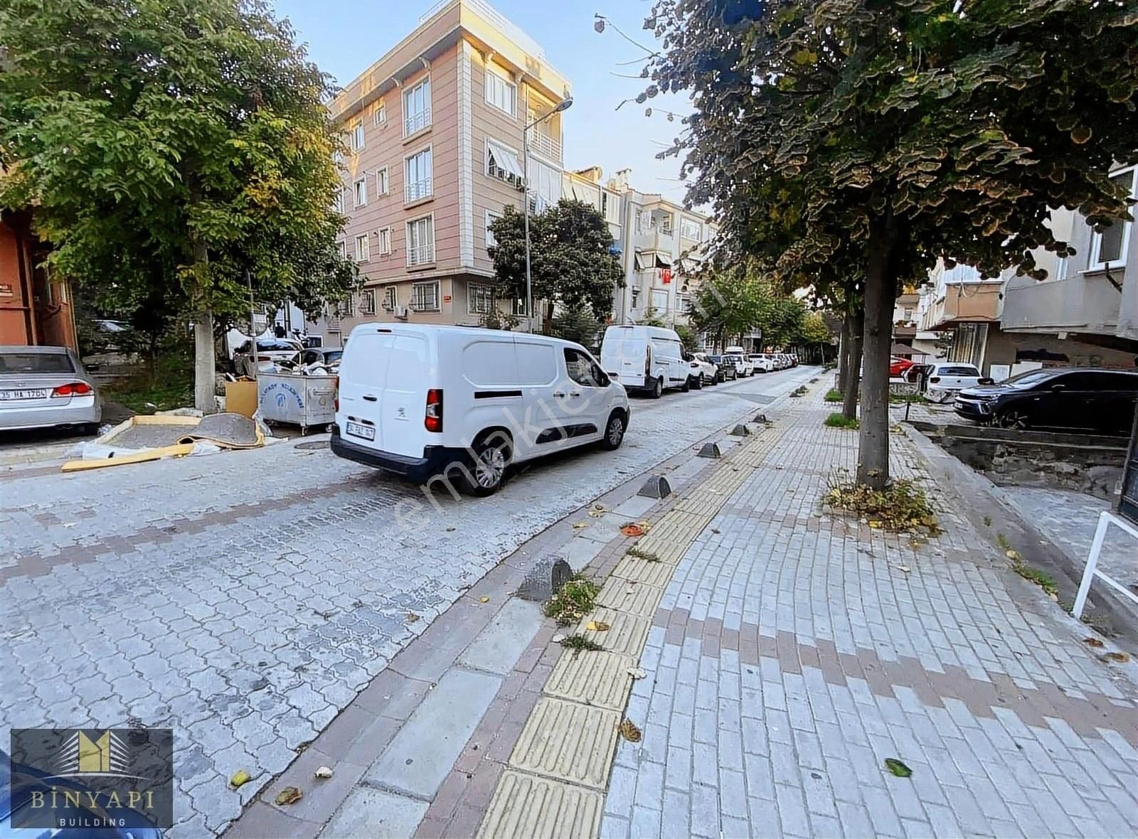 Bakırköy Osmaniye Kiralık Daire OSMANİYEDE DÜZ GİRİŞ 2+1 DÜZ GİRİŞ ÖNÜ AÇIK FERAH KULLANIŞLI