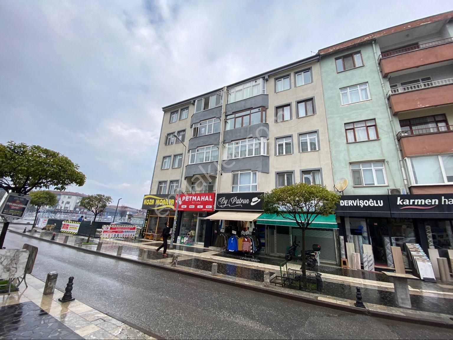 Düzce Merkez Cedidiye Kiralık Daire  AKMANOĞLU EMLAK'TAN KİRALIK 3+1 115 M2 ÇİFT BALKONLU DAİRE