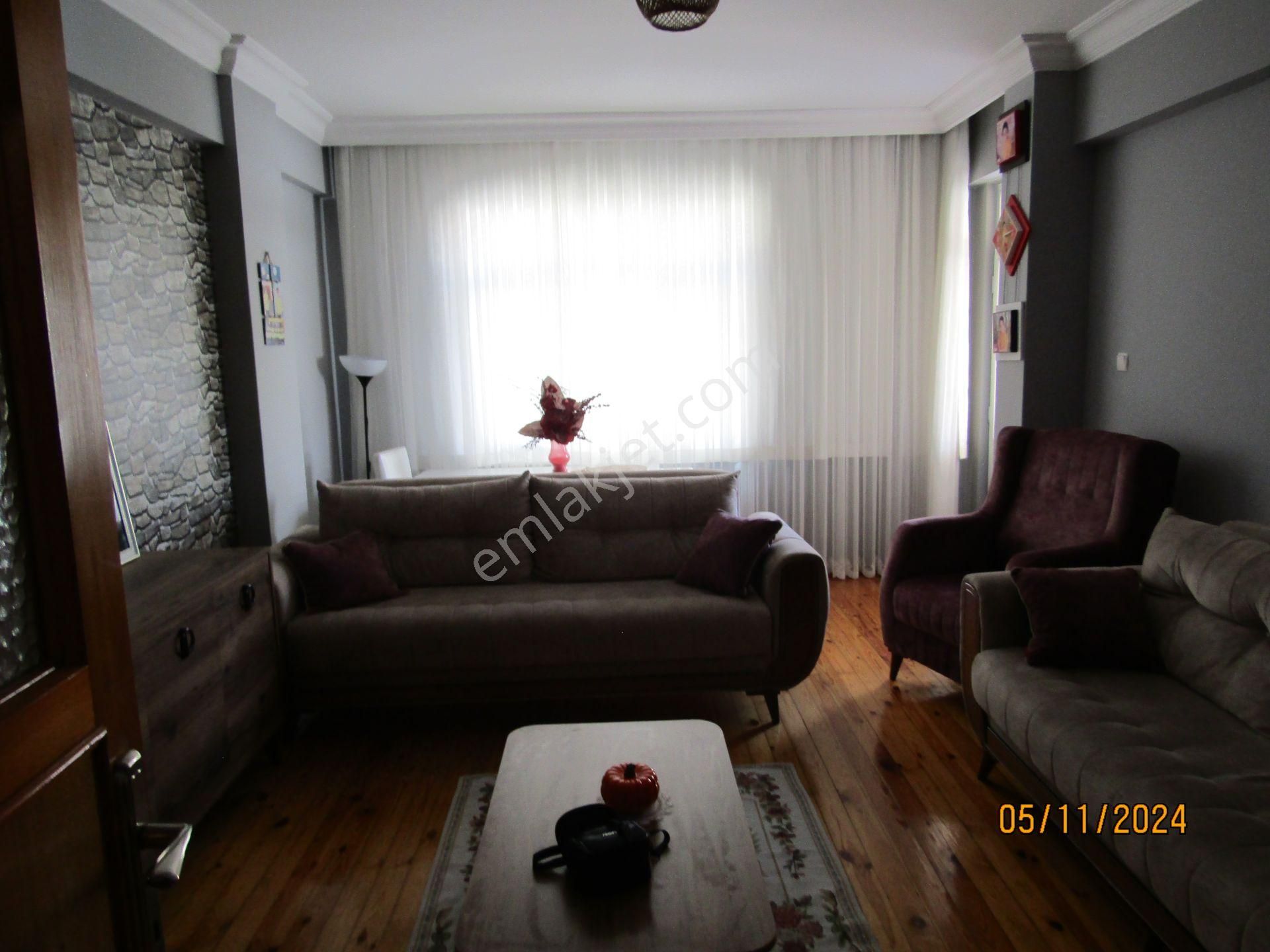 E.n.f Emlaktan Satılık Müstakil Ev İki Kat İki Daire İçerenköy Merkezde - Görsel 14