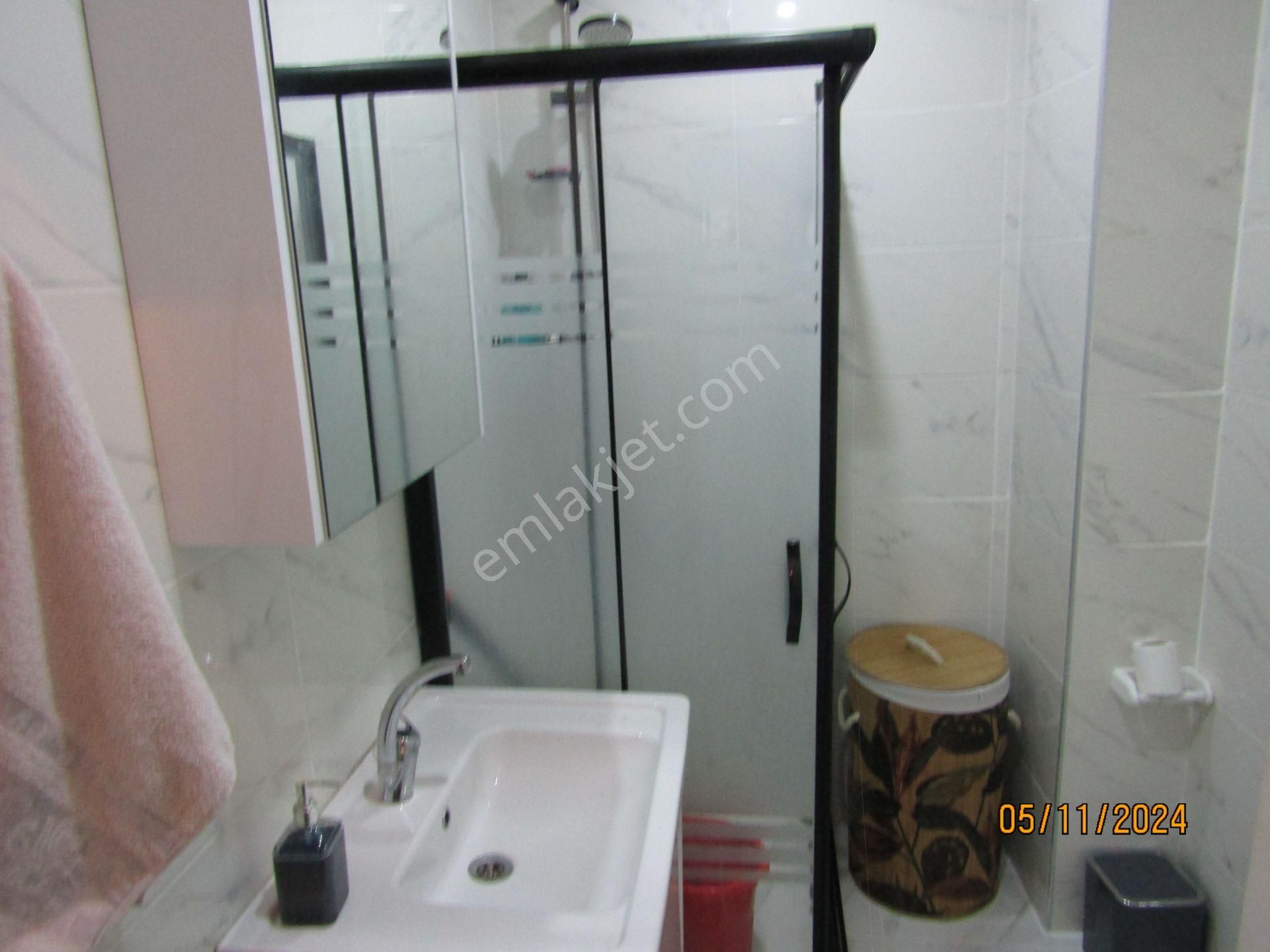 E.n.f Emlaktan Satılık Müstakil Ev İki Kat İki Daire İçerenköy Merkezde - Görsel 6