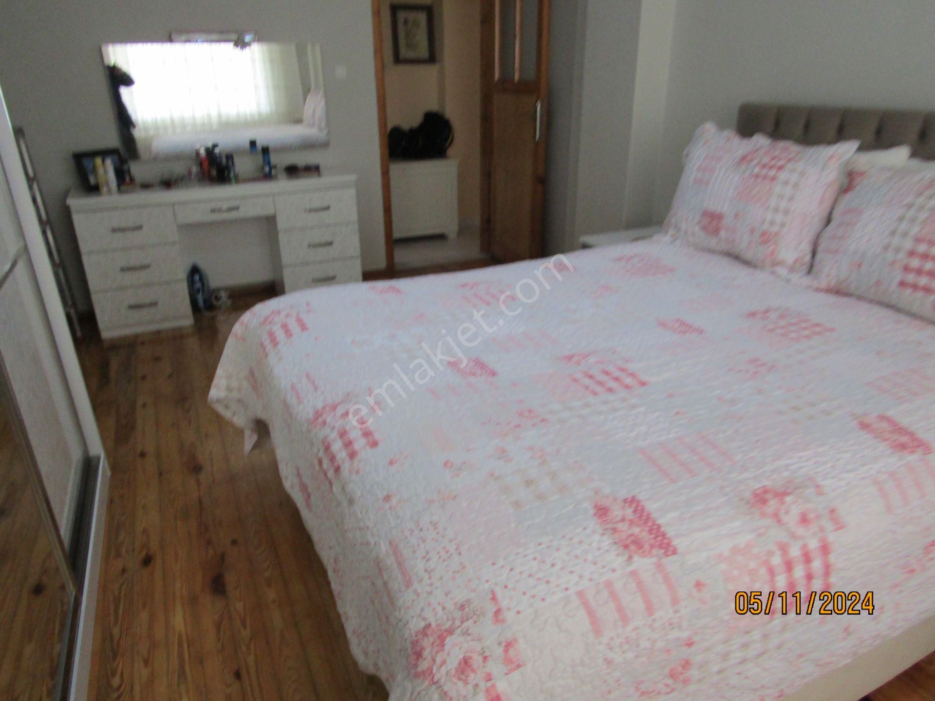 E.n.f Emlaktan Satılık Müstakil Ev İki Kat İki Daire İçerenköy Merkezde - Görsel 22