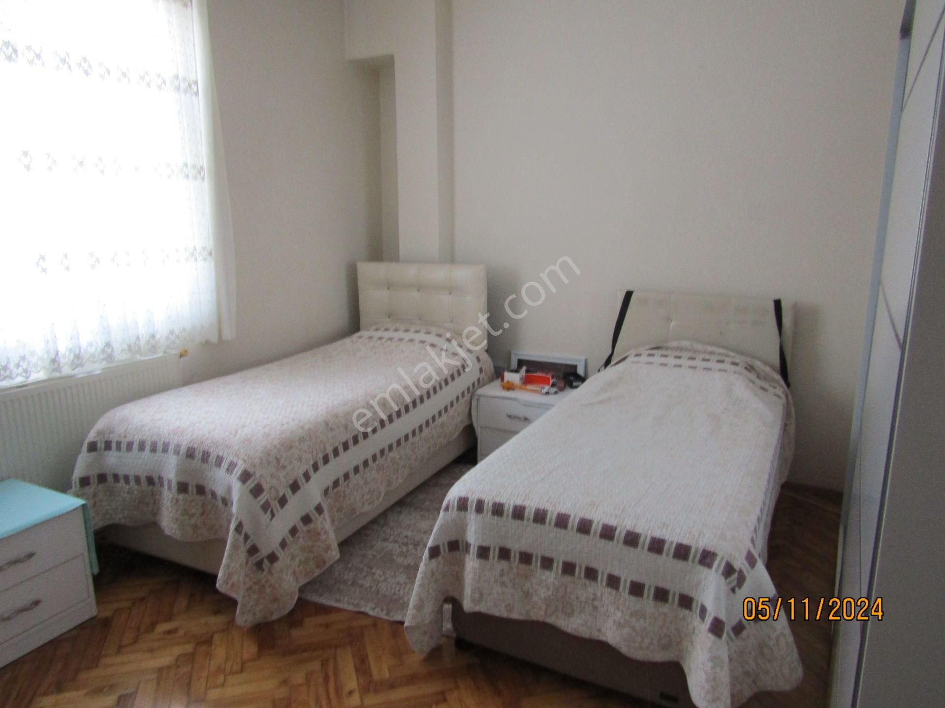 E.n.f Emlaktan Satılık Müstakil Ev İki Kat İki Daire İçerenköy Merkezde - Görsel 9